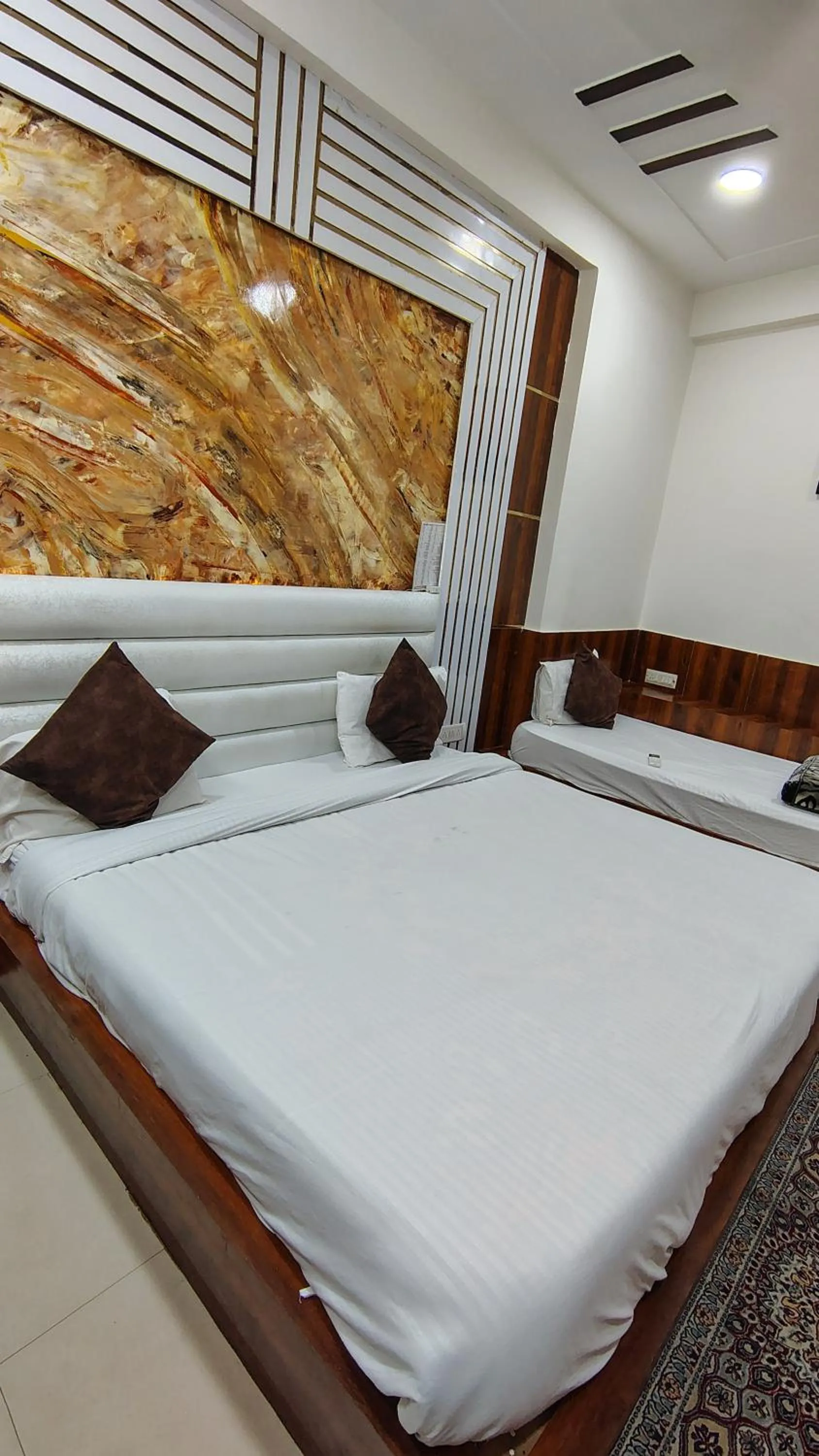 Bed in Bedweiser Backpackers Hostel