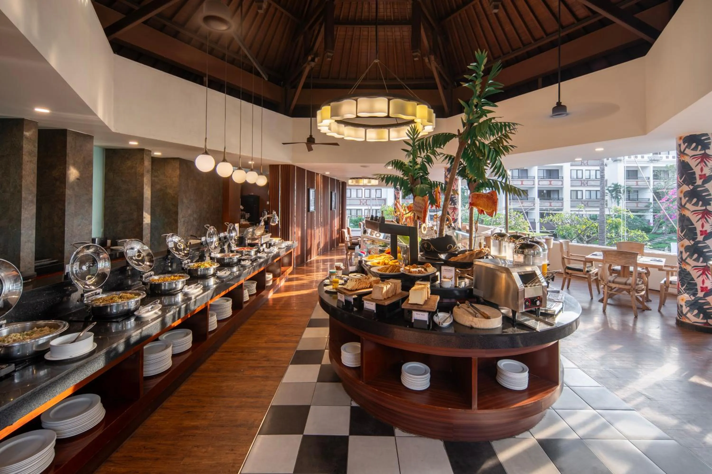 Restaurant/places to eat in Prime Plaza Suites Sanur – Bali