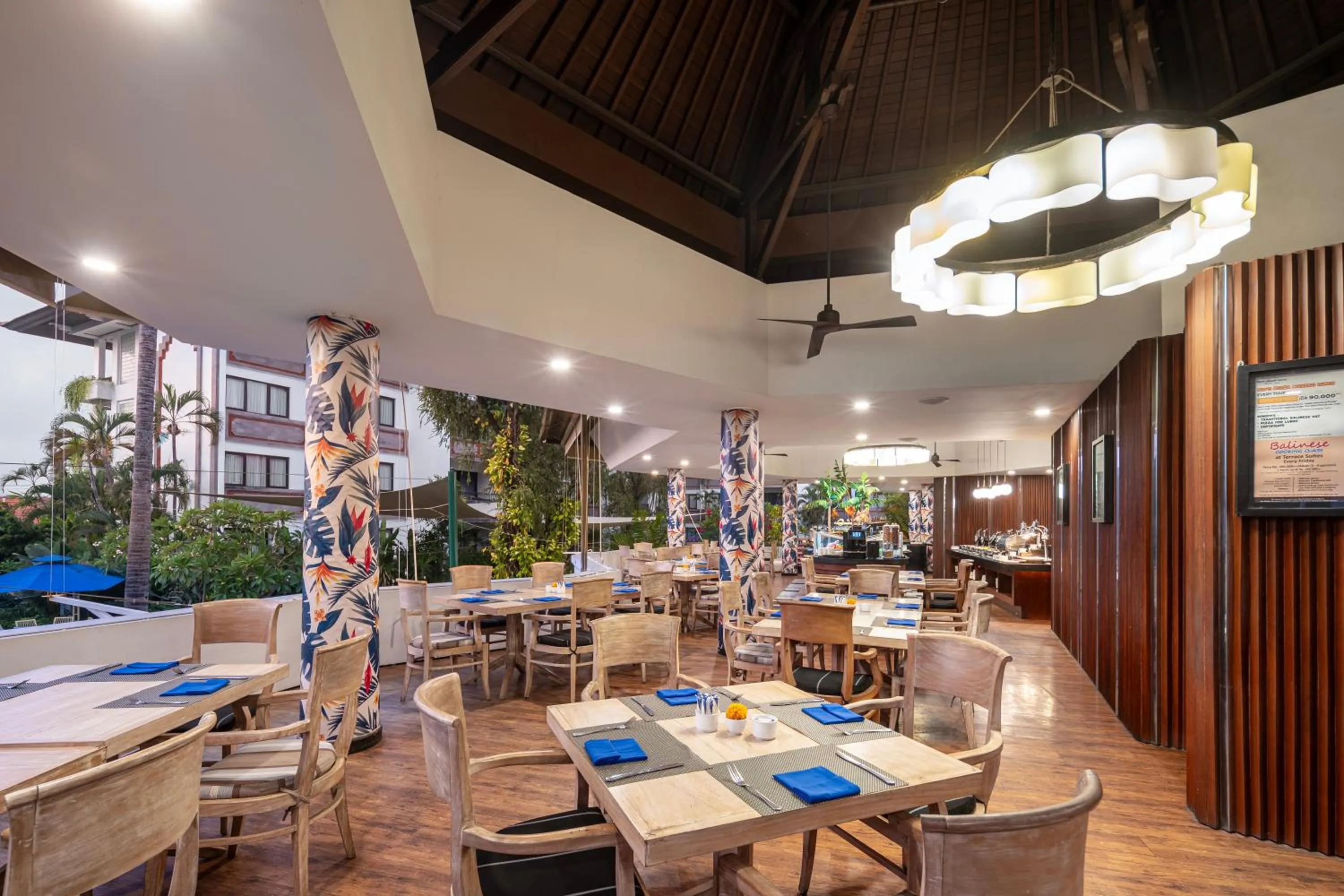 Restaurant/places to eat in Prime Plaza Suites Sanur – Bali