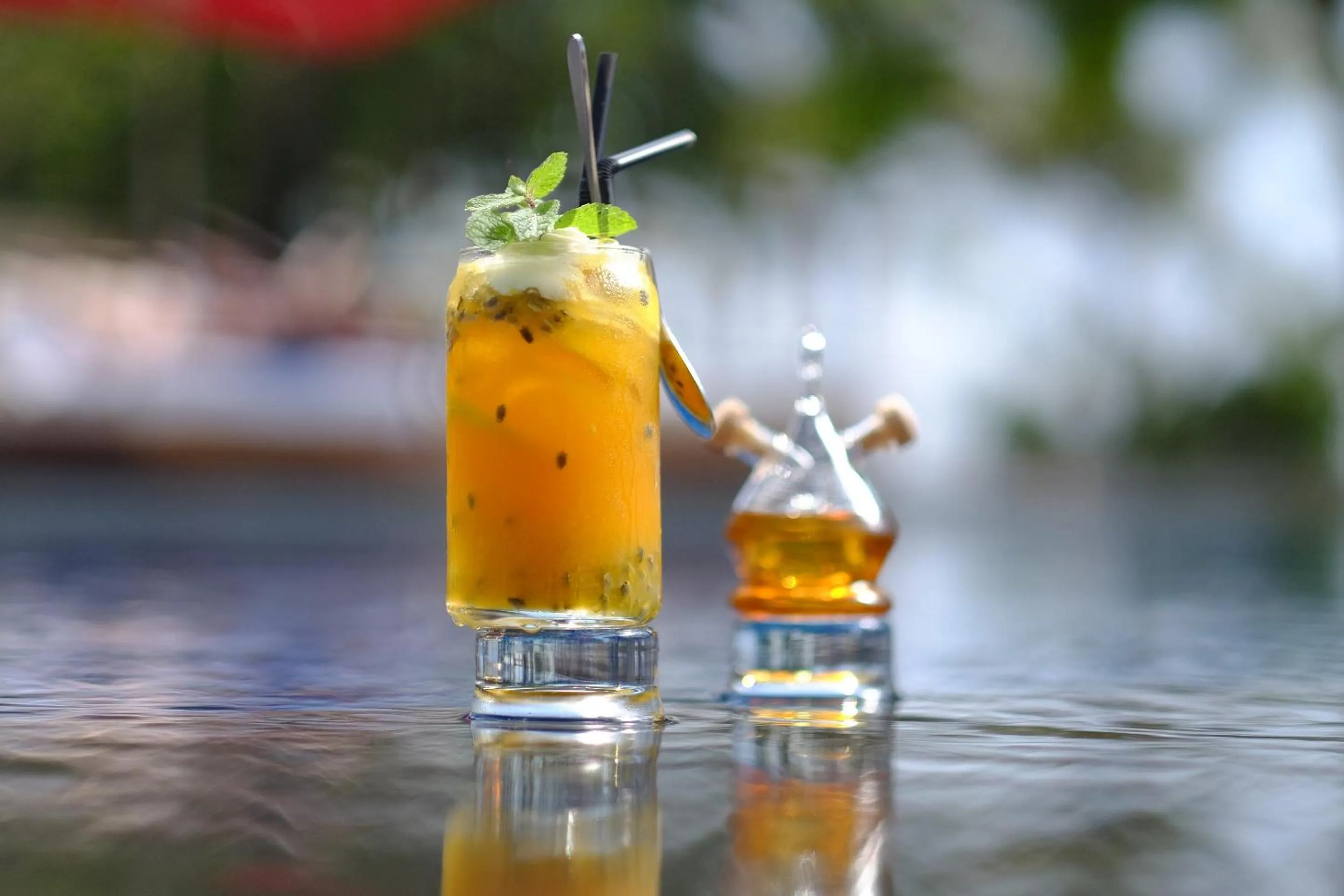 Restaurant/places to eat in The Royal Santrian