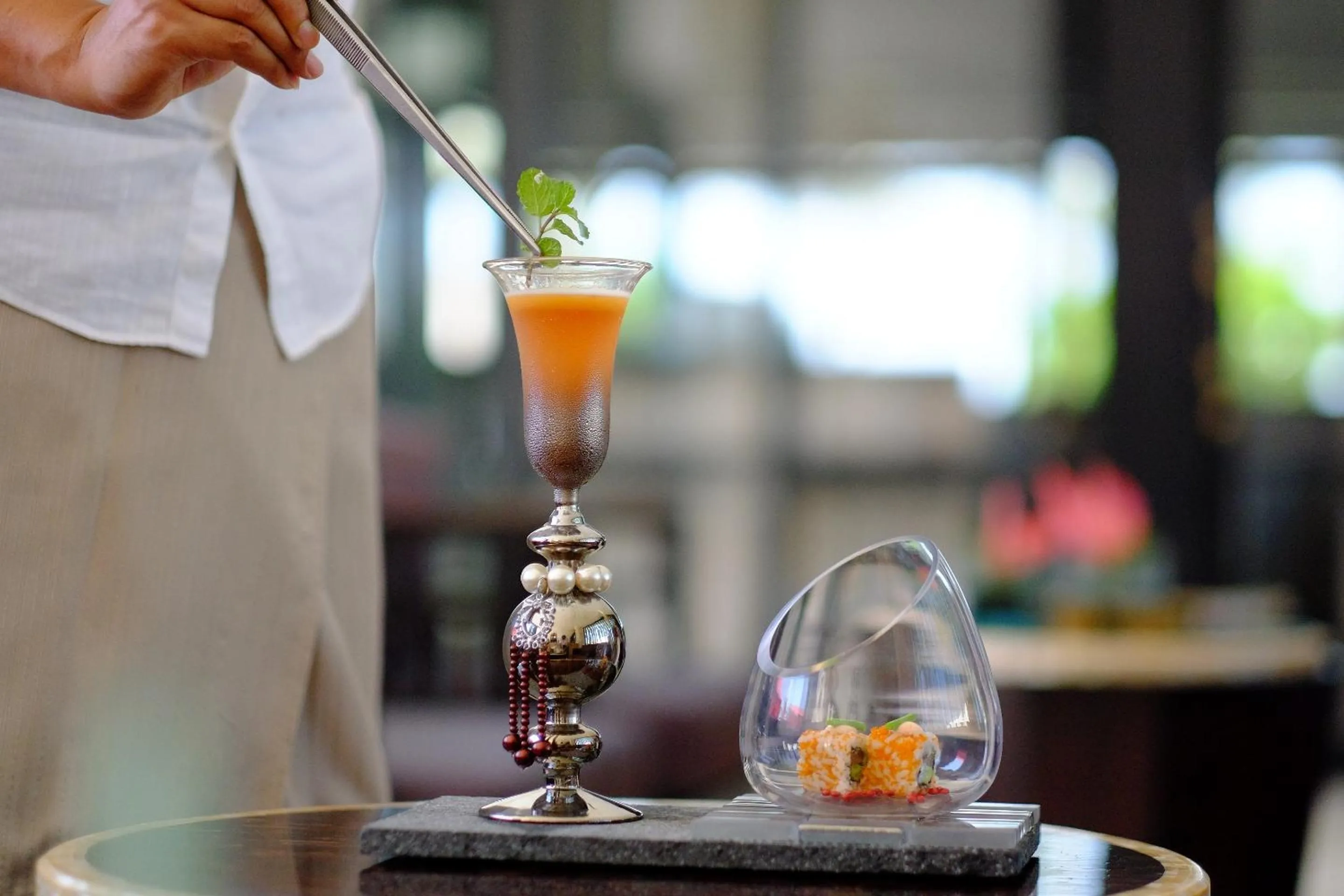 Restaurant/places to eat in The Royal Santrian