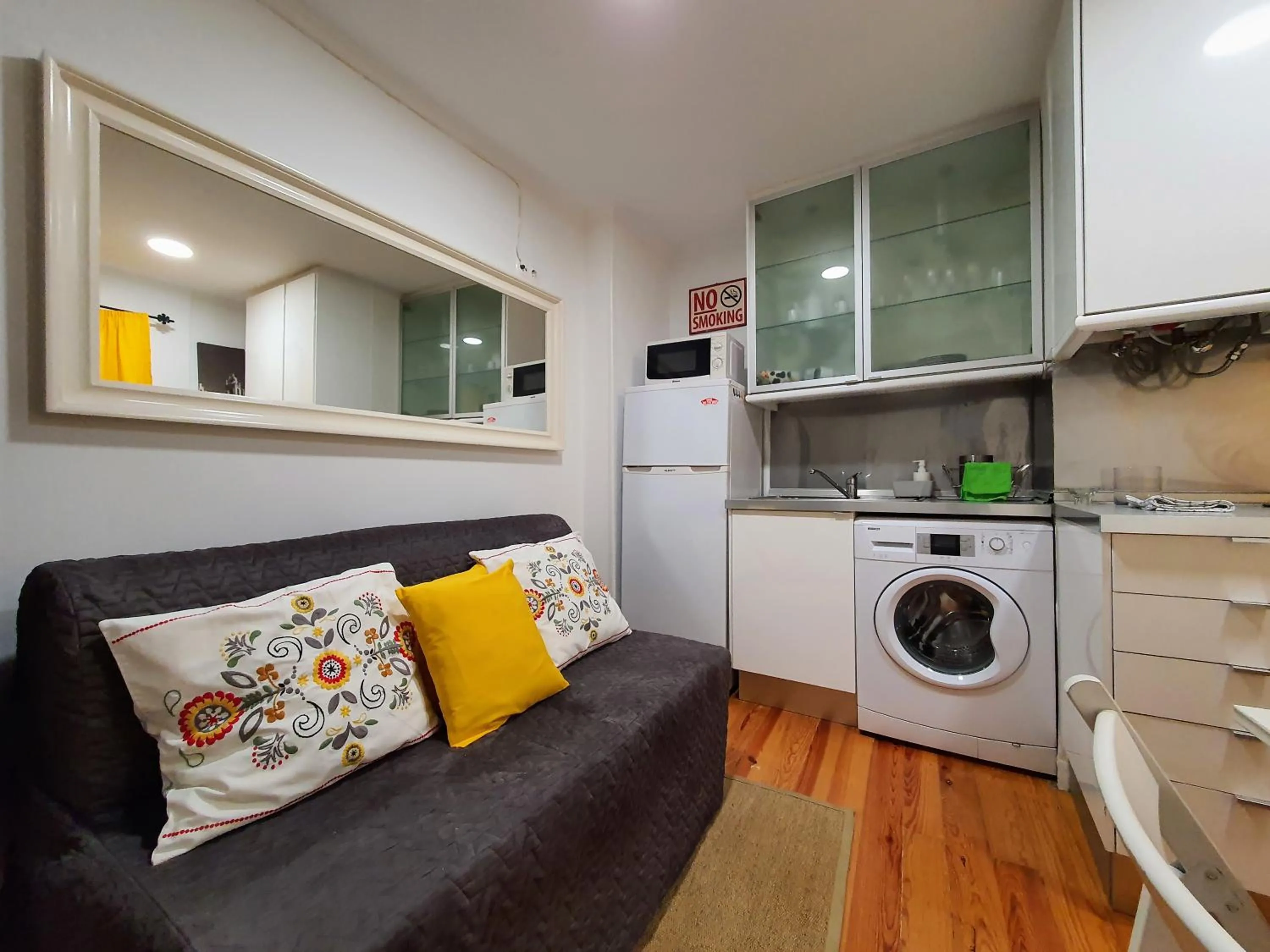 Living room in Casa do Garcês by Lisbon Village Apartments