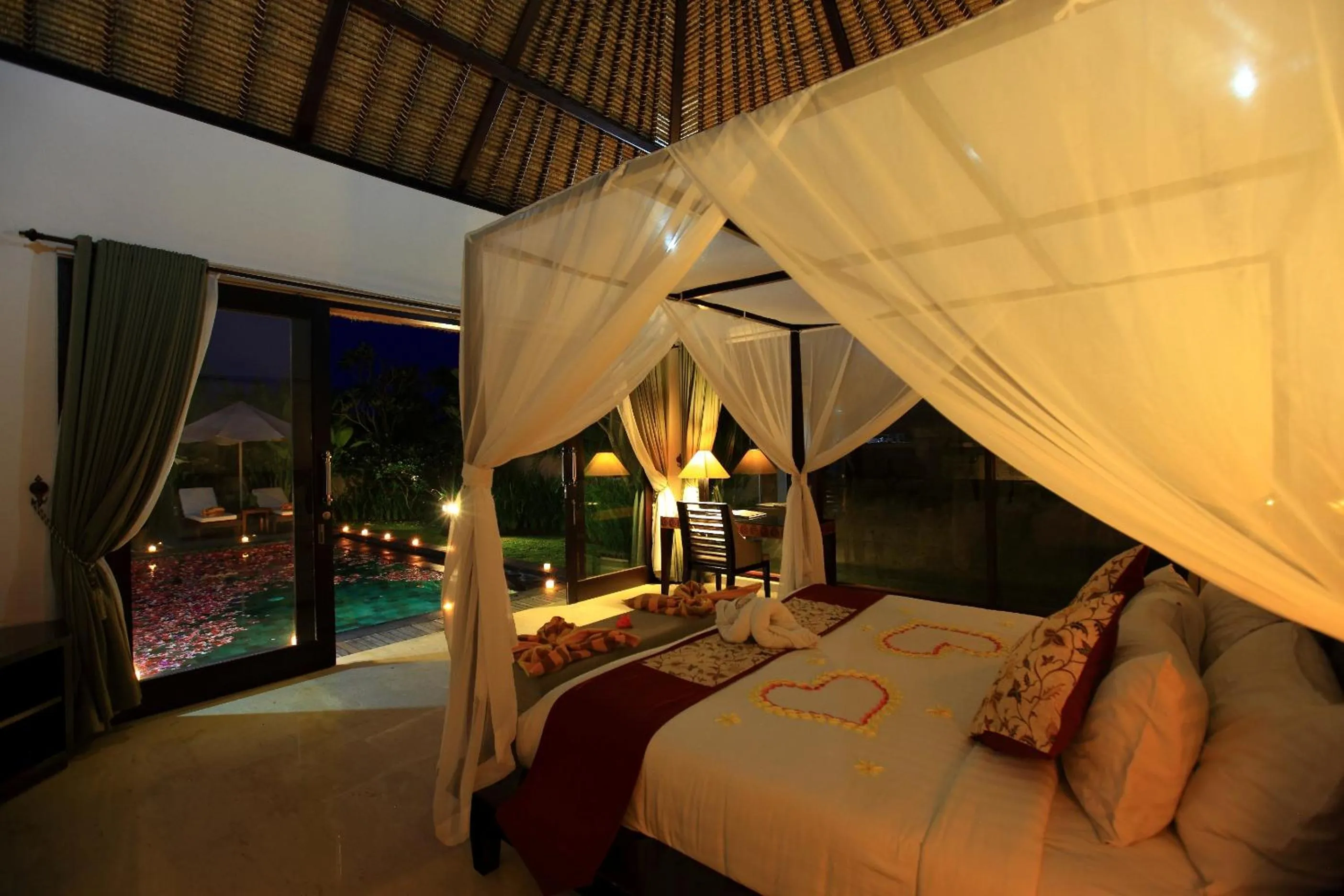 Living room, Bed in Santi Mandala Villa & Spa