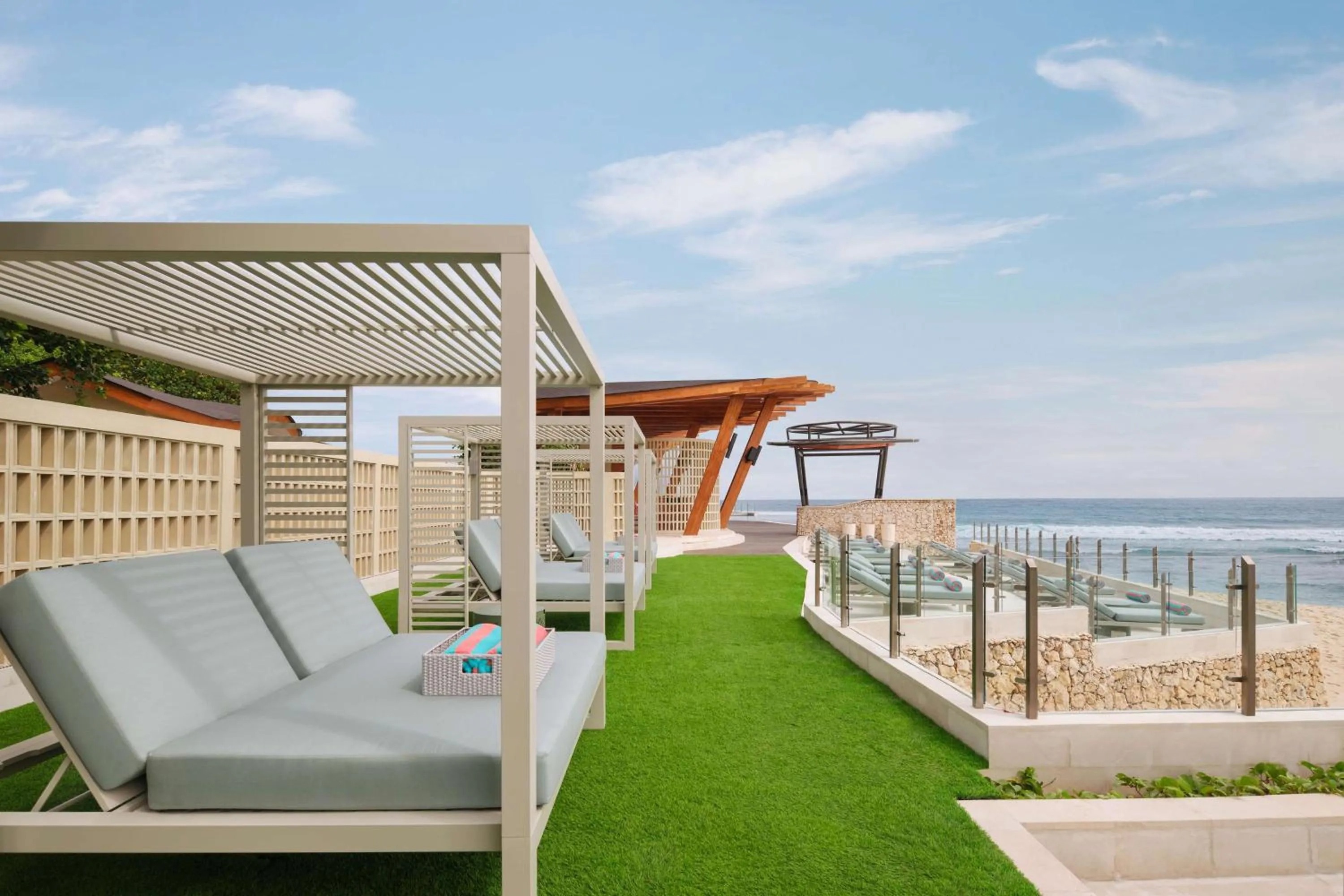 Restaurant/places to eat in Umana Bali, LXR Hotels & Resorts