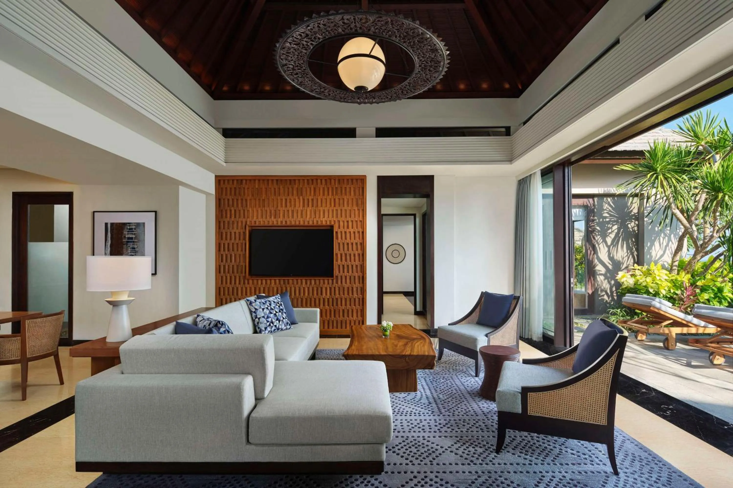 Living room in Umana Bali, LXR Hotels & Resorts