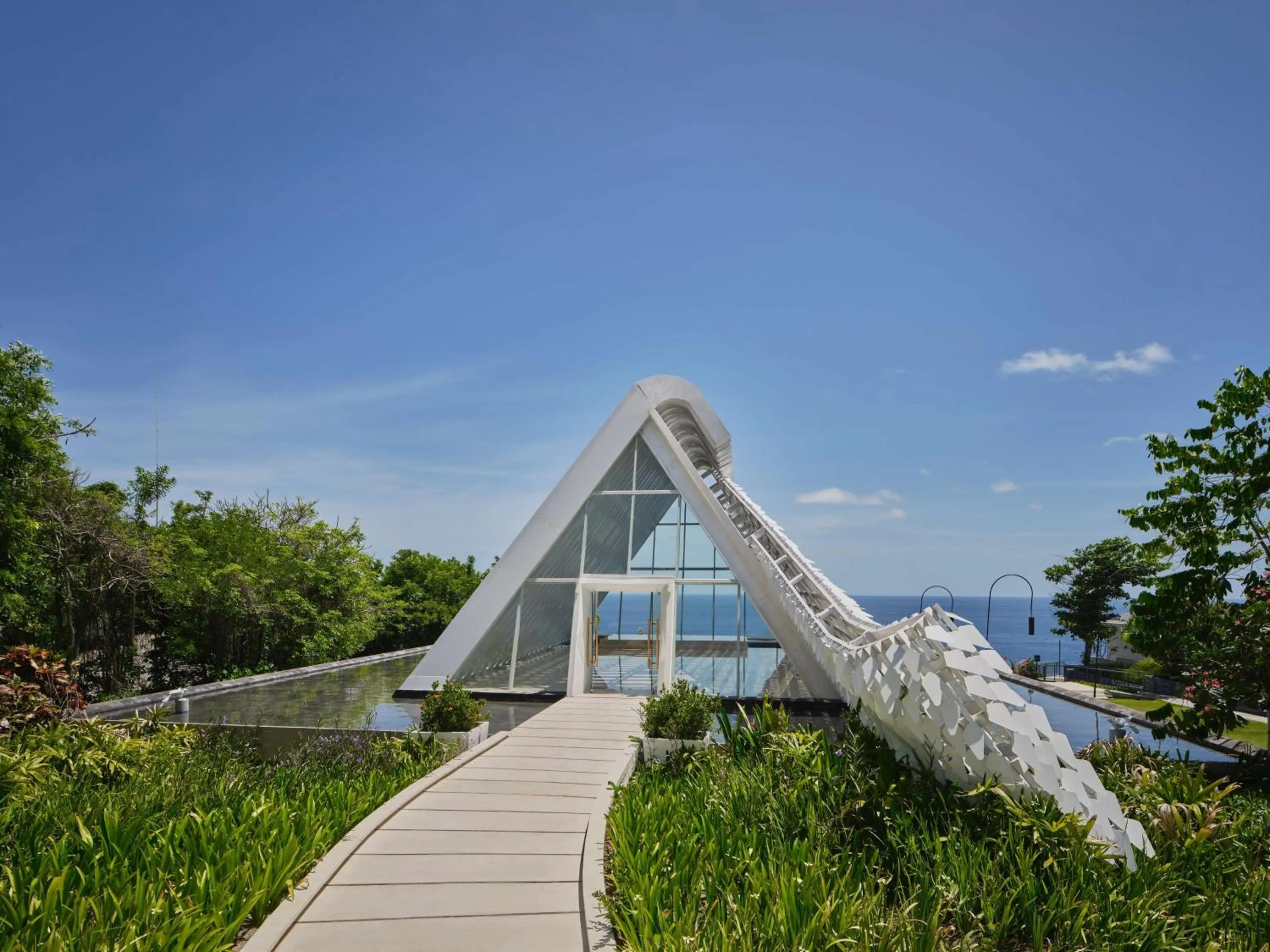 Property building in Umana Bali, LXR Hotels & Resorts