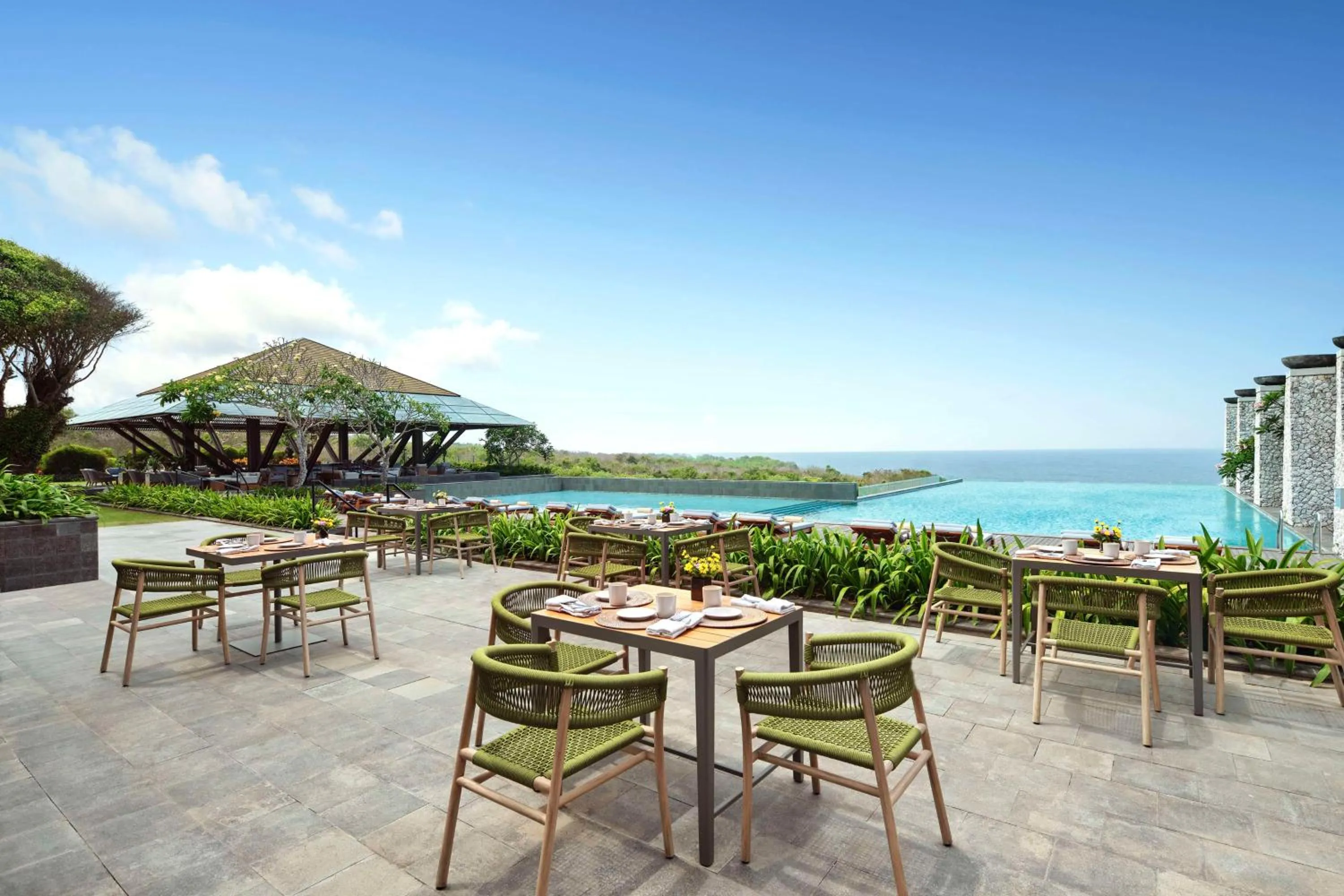 Restaurant/places to eat in Umana Bali, LXR Hotels & Resorts