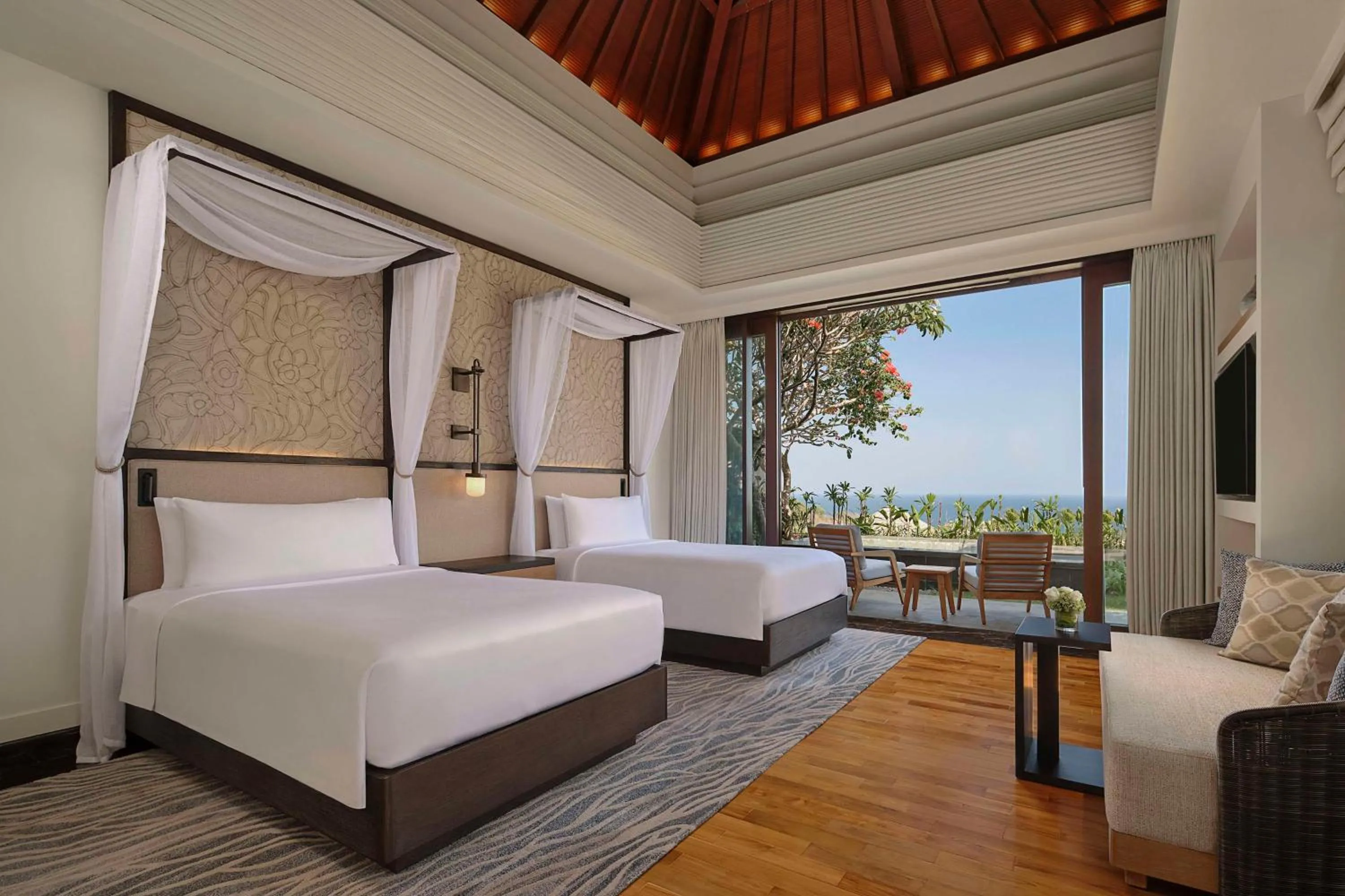 Bed in Umana Bali, LXR Hotels & Resorts