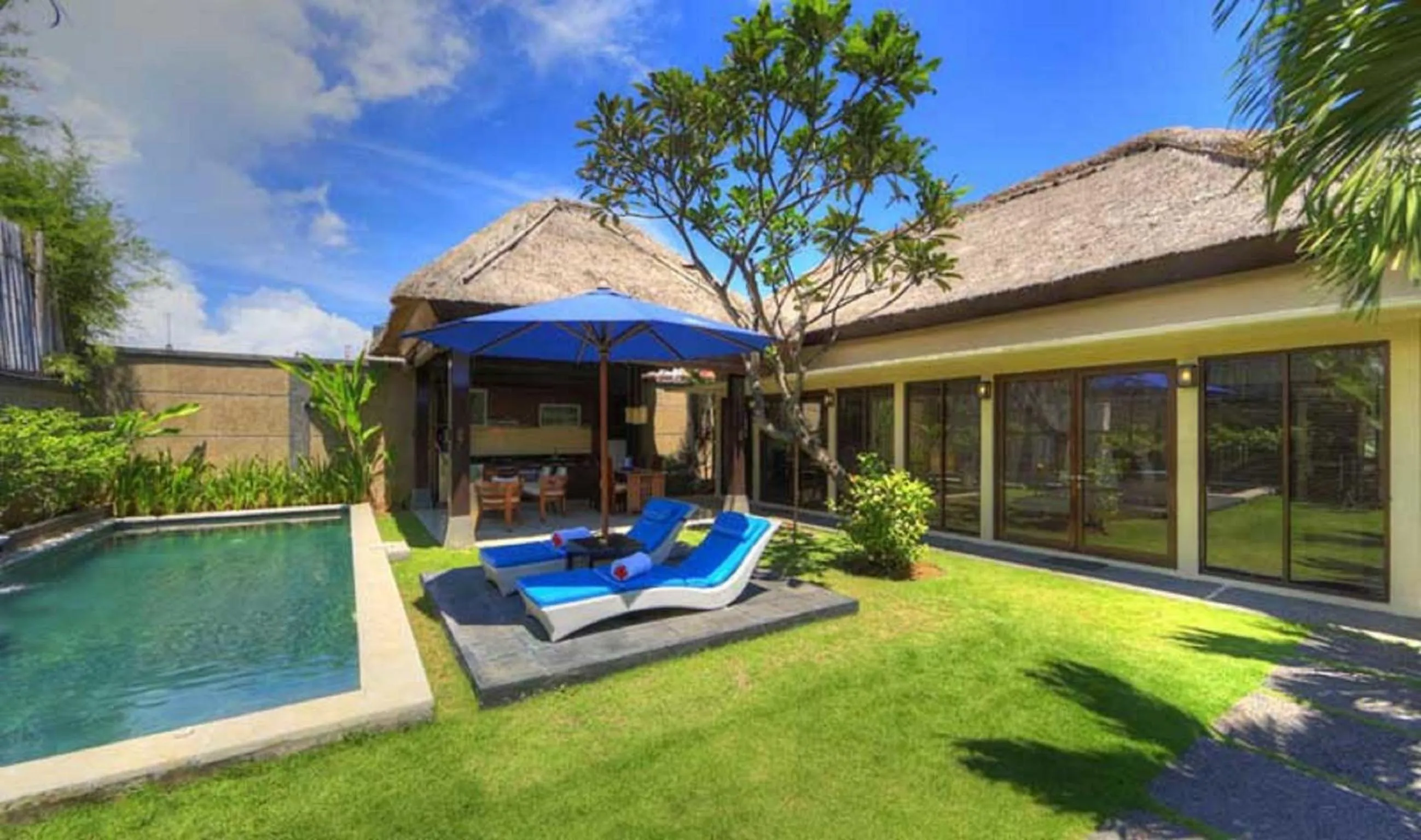 Swimming pool in Bali Rich Villas
