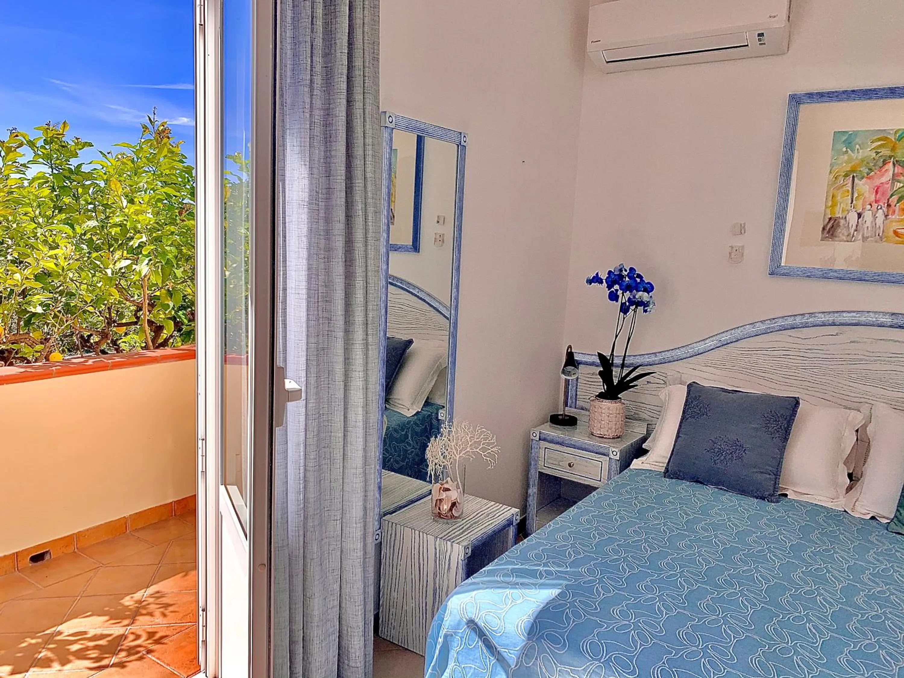 Bedroom, Bed in Resort Villa Flavio