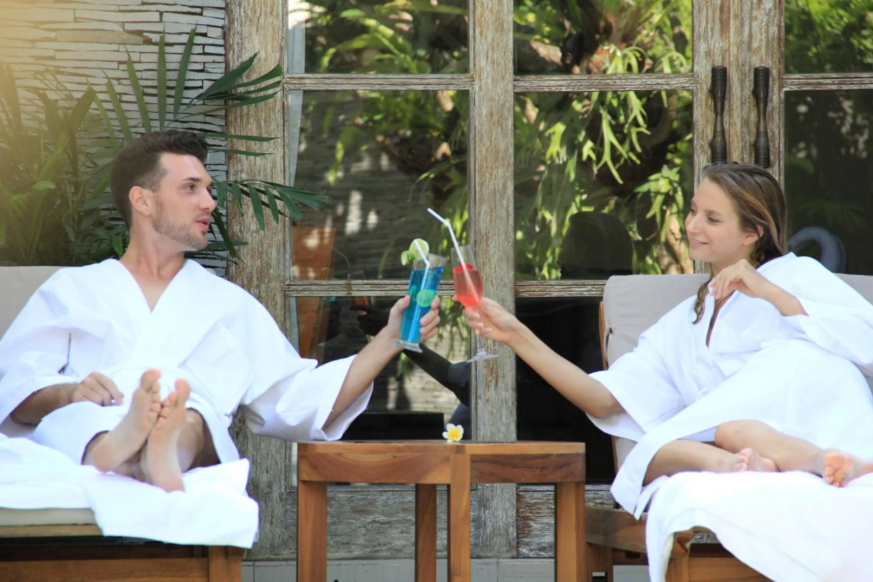 Drinks in The Wolas Villas