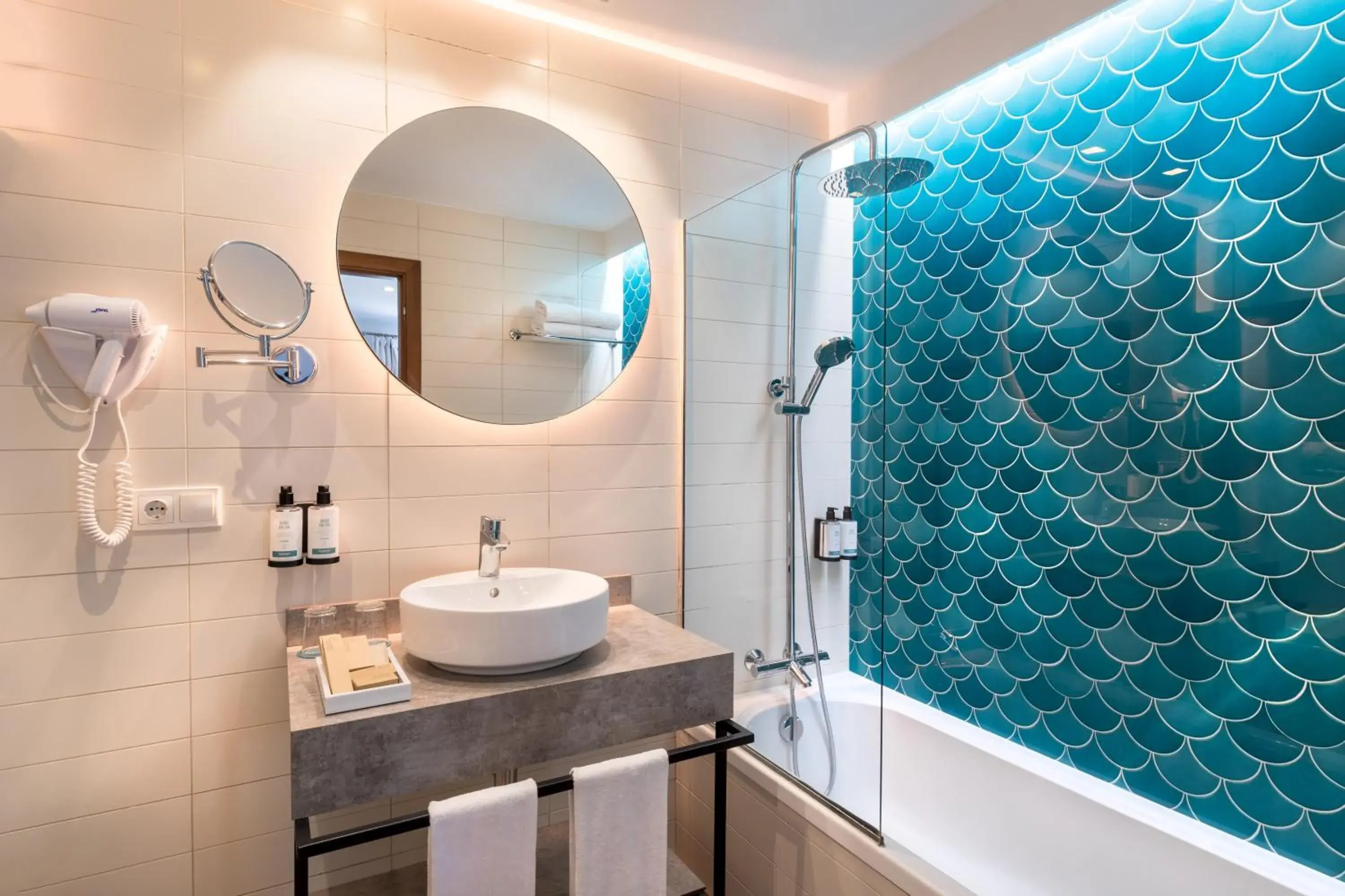 Superior Double or Twin Room with Pool View in Occidental Pueblo Acantilado Superior Double or Twin Room with Pool View in Occidental Pueblo Acantilado