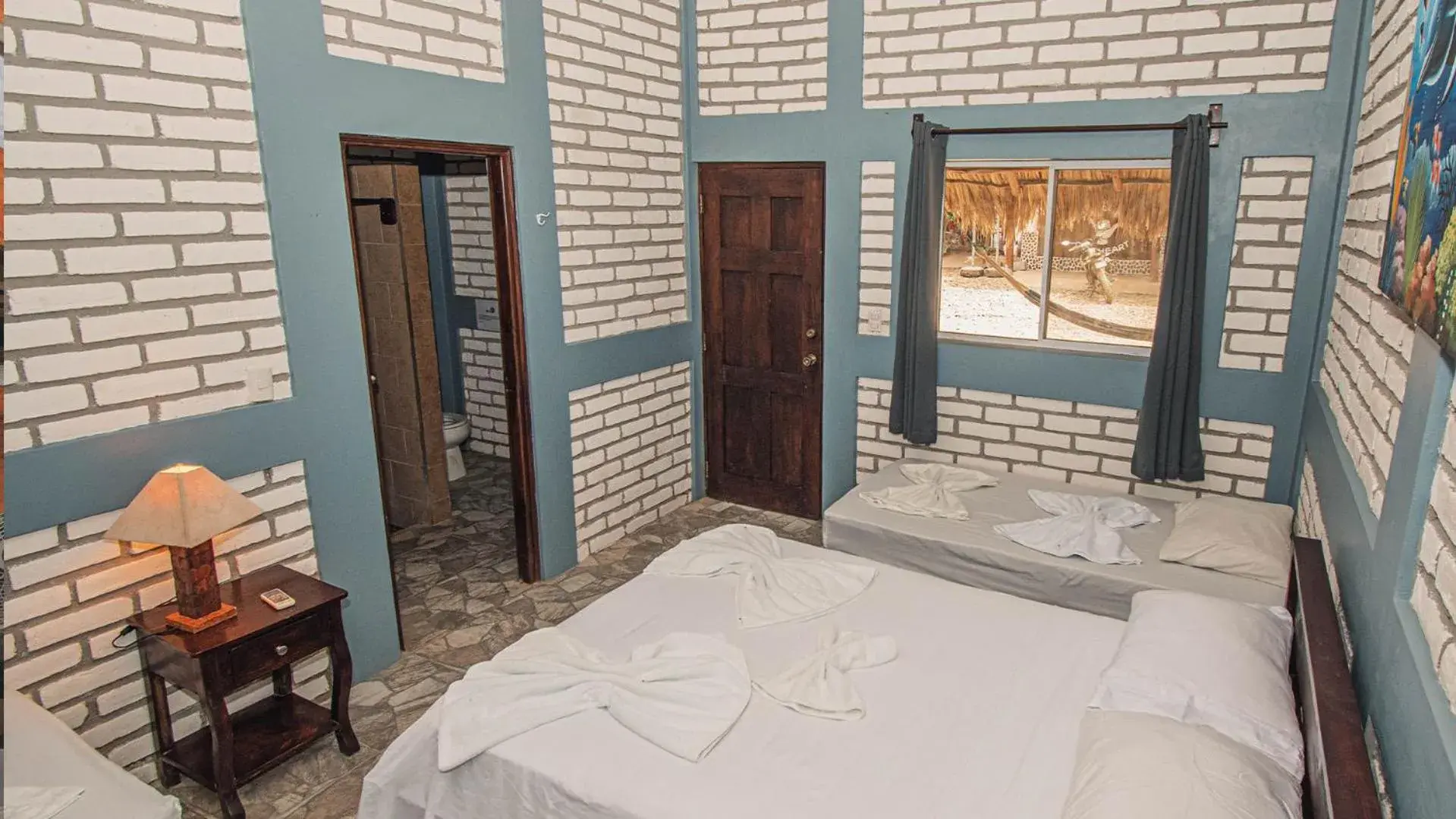 Basic Triple Room - single occupancy in The Barrel Hostel Basic Triple Room - single occupancy in The Barrel Hostel