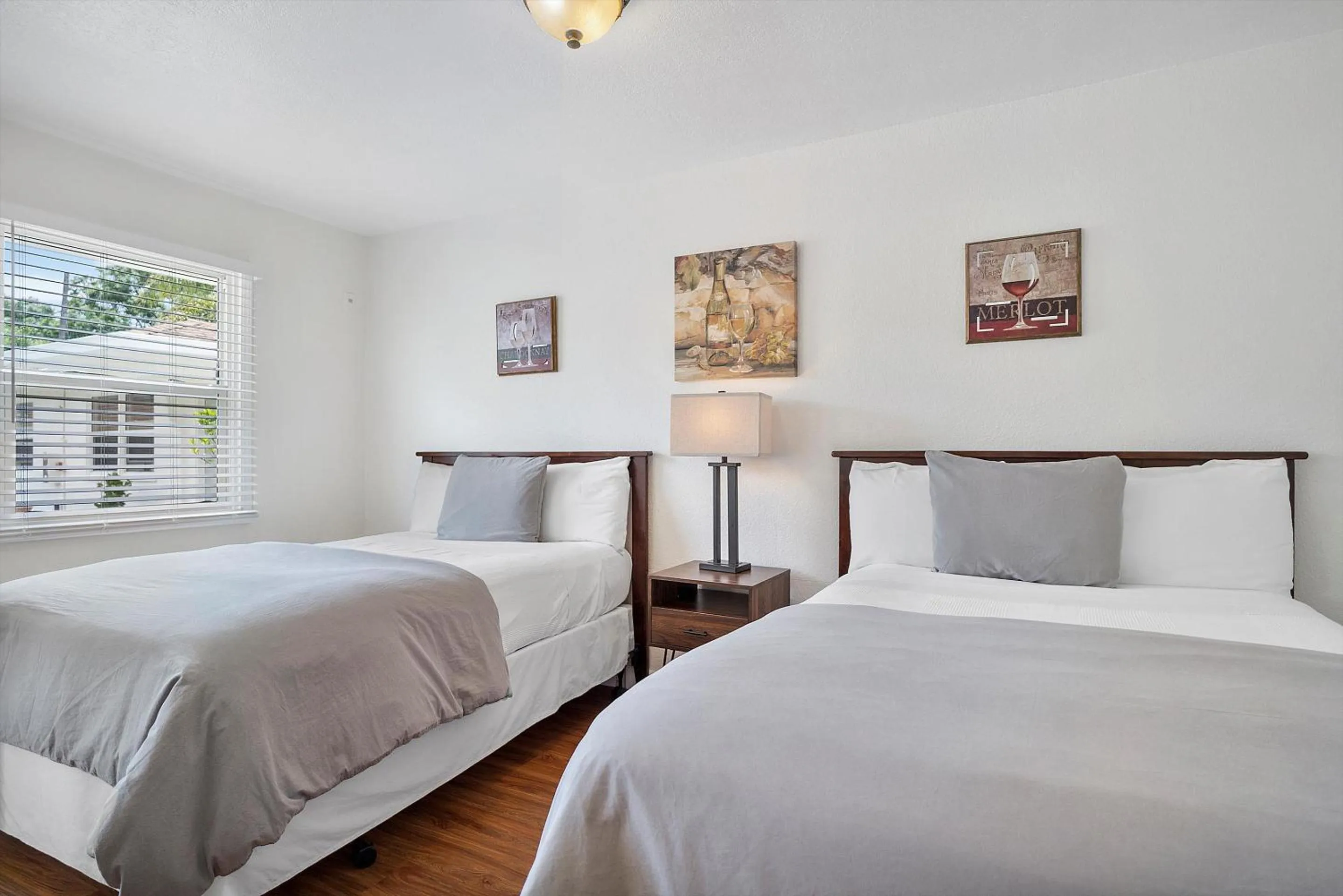 Bed in Carlin's Cottage Court