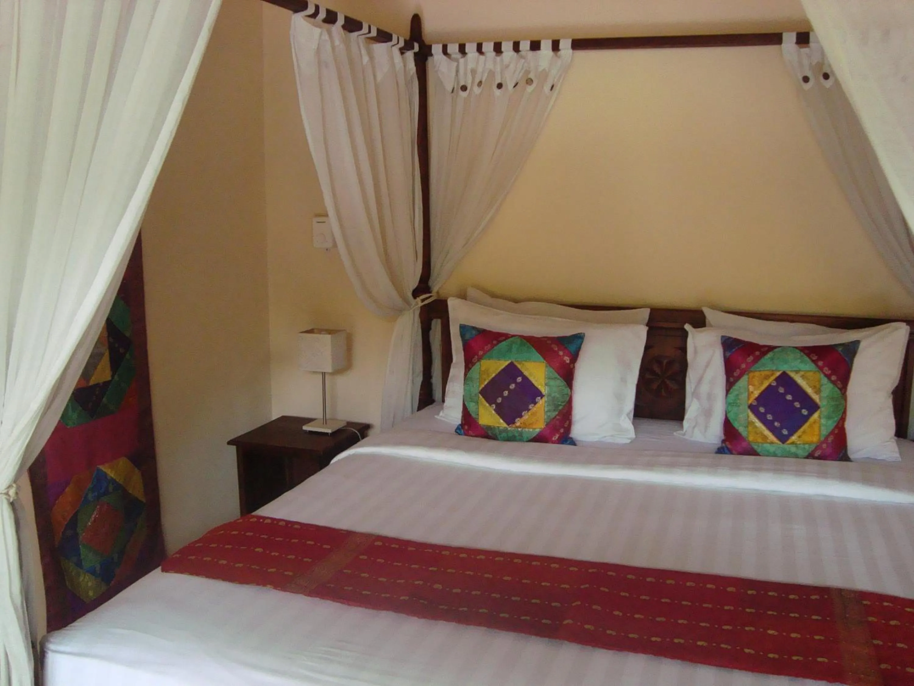 Bedroom, Bed in Bali Emerald Villas