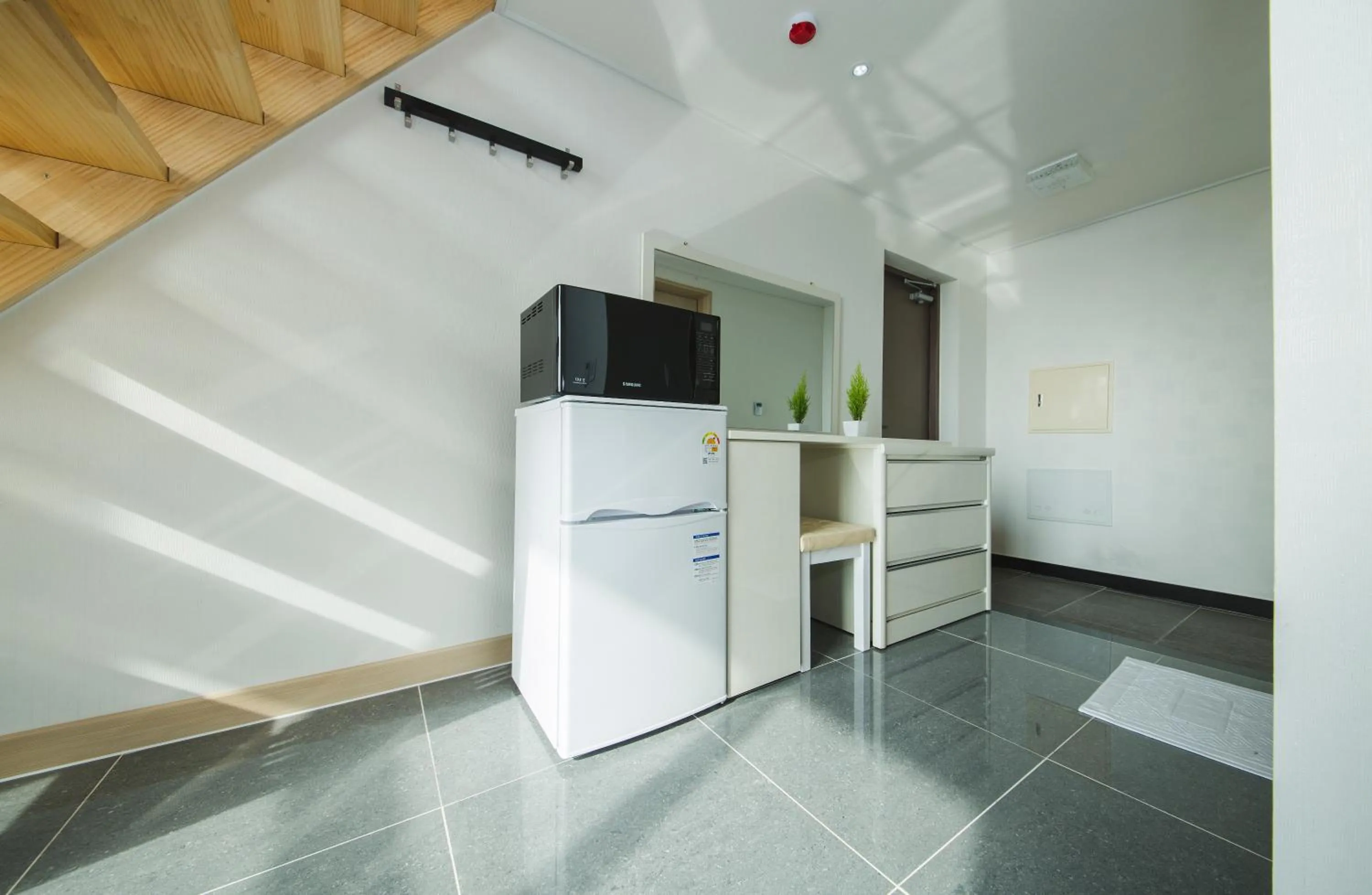 Kitchen or kitchenette in J Raum Resort