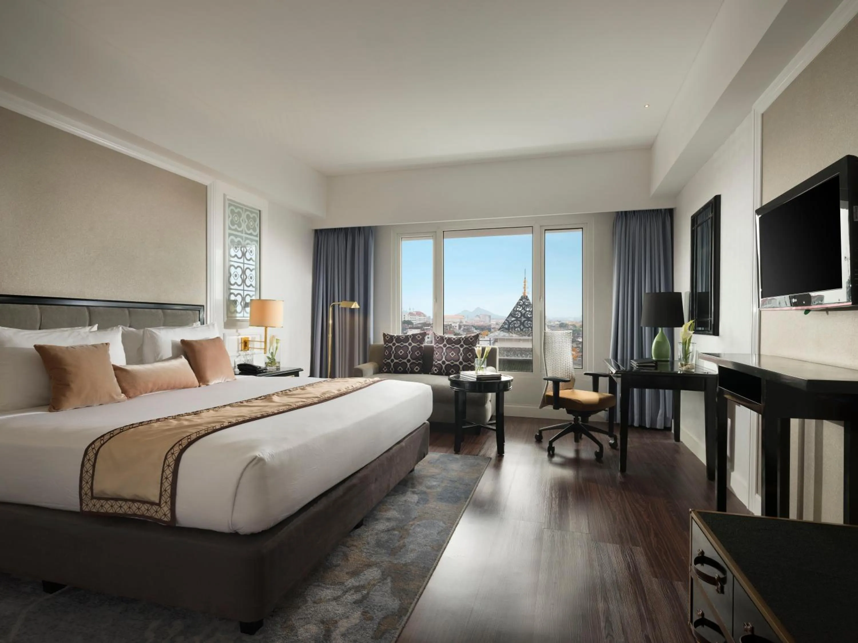 Bedroom, Bed in Melia Purosani Yogyakarta