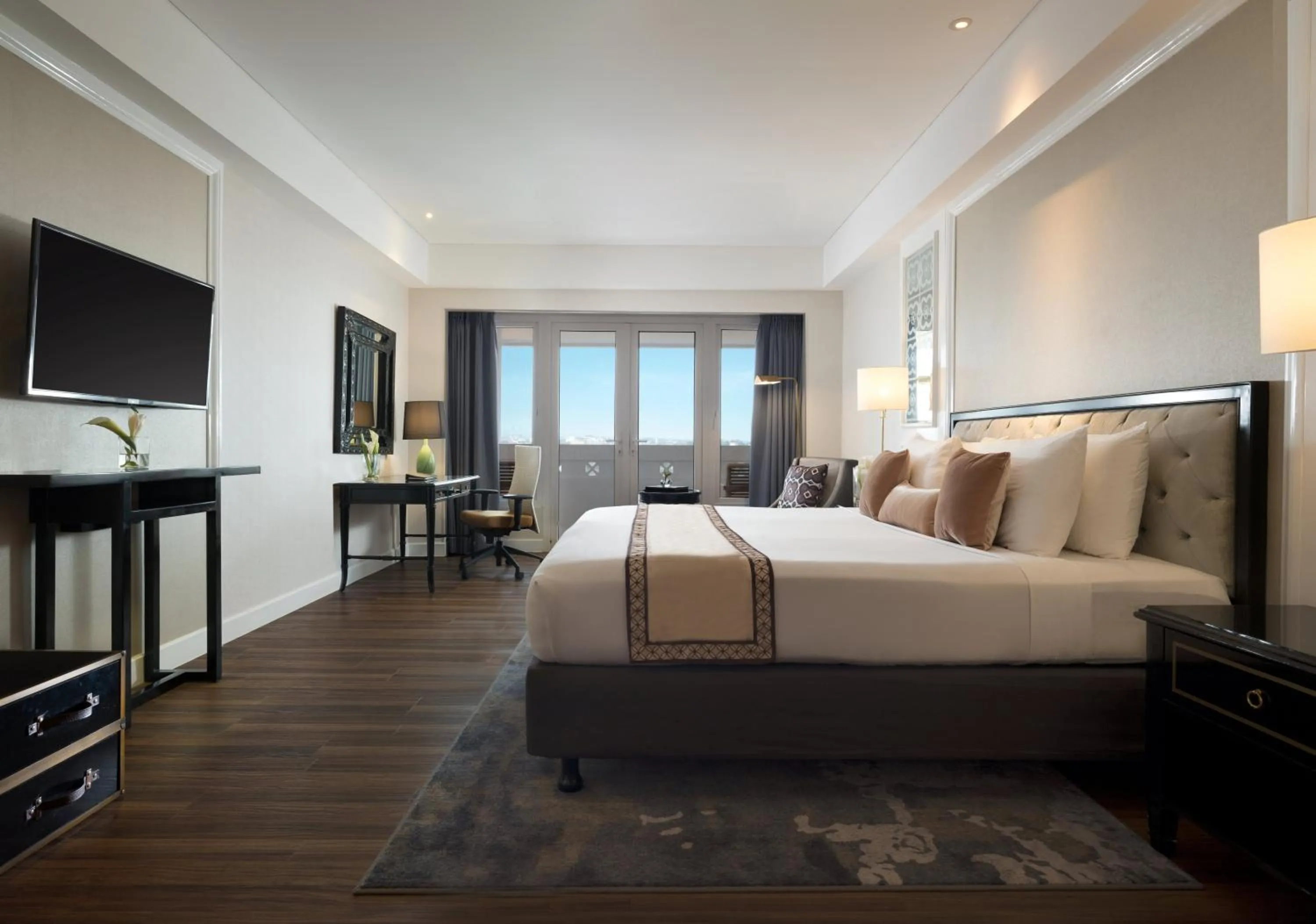 Bedroom, Bed in Melia Purosani Yogyakarta