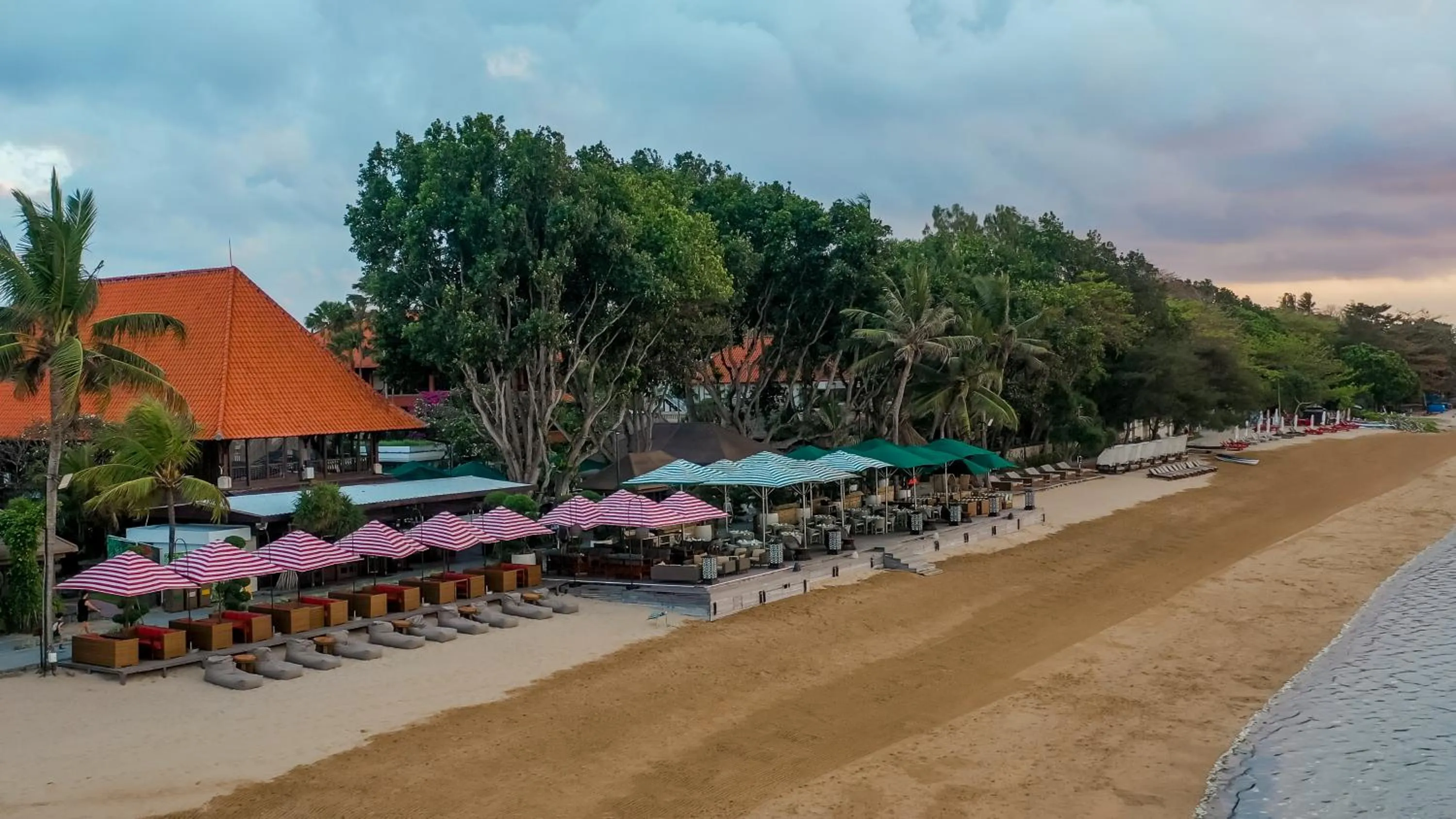 Beach in Puri Santrian Beach Resort And Spa