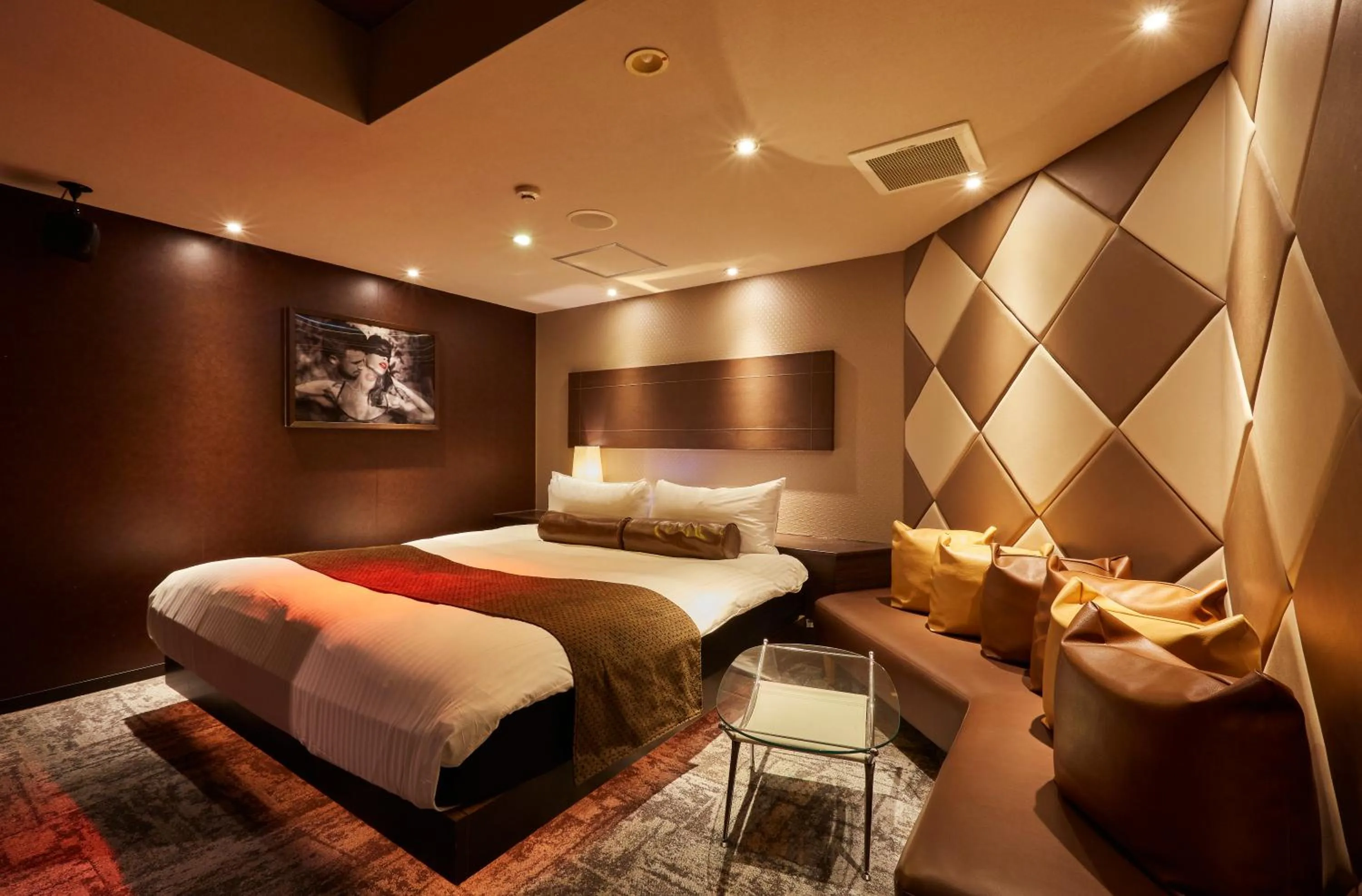 Photo of the whole room, Bed in HOTEL LOVE