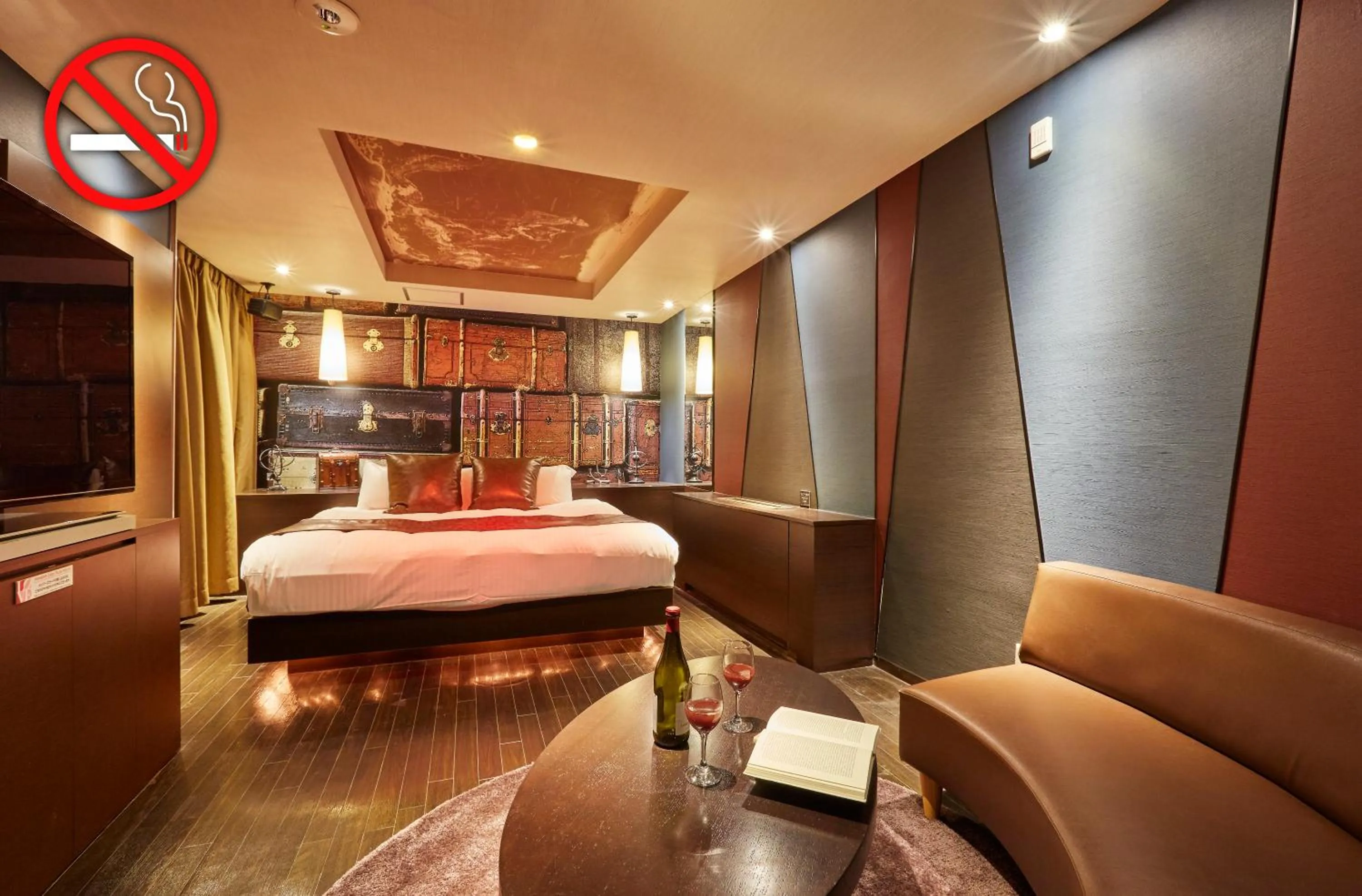 Photo of the whole room, Bed in HOTEL LOVE