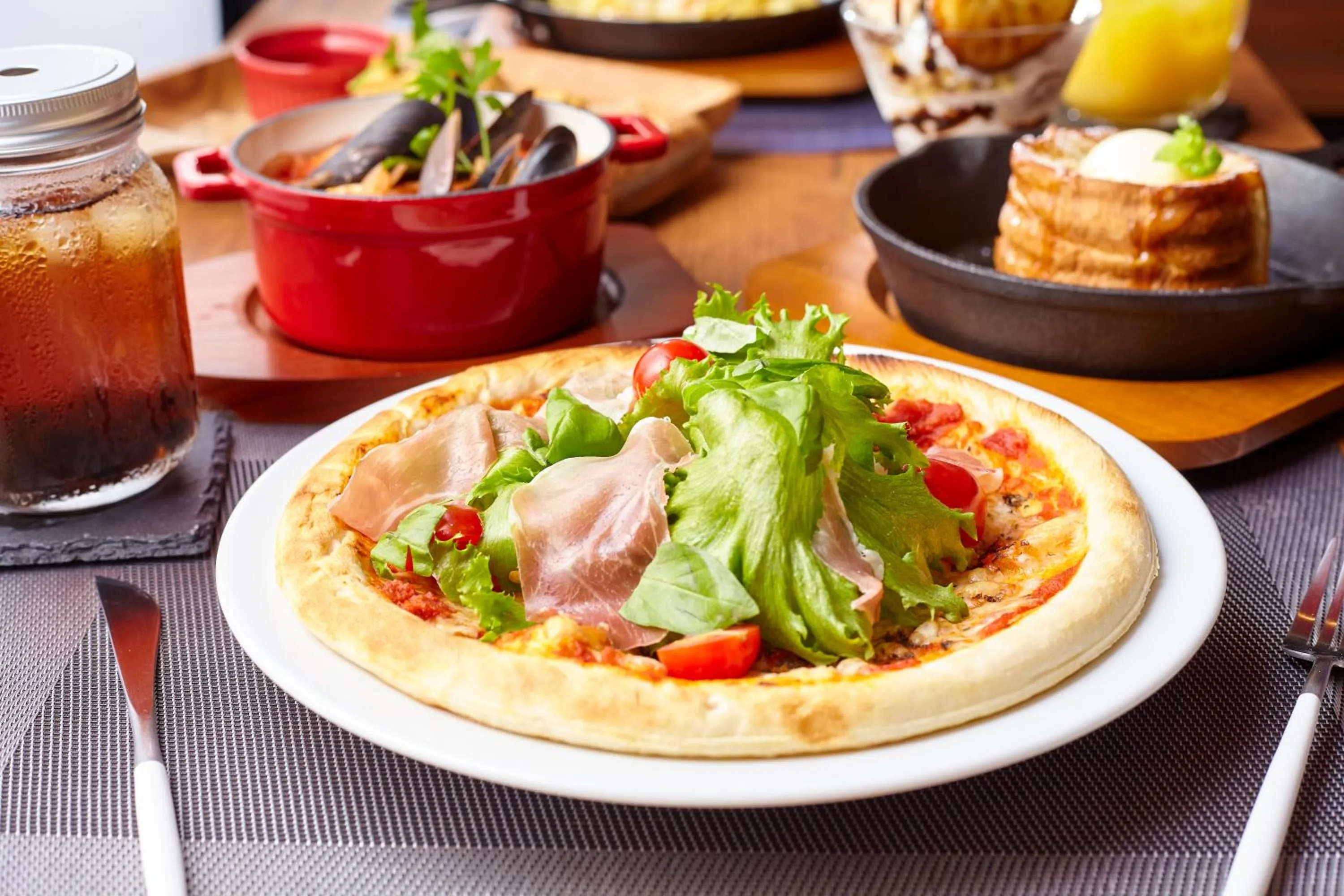 Restaurant/places to eat in HOTEL LOVE