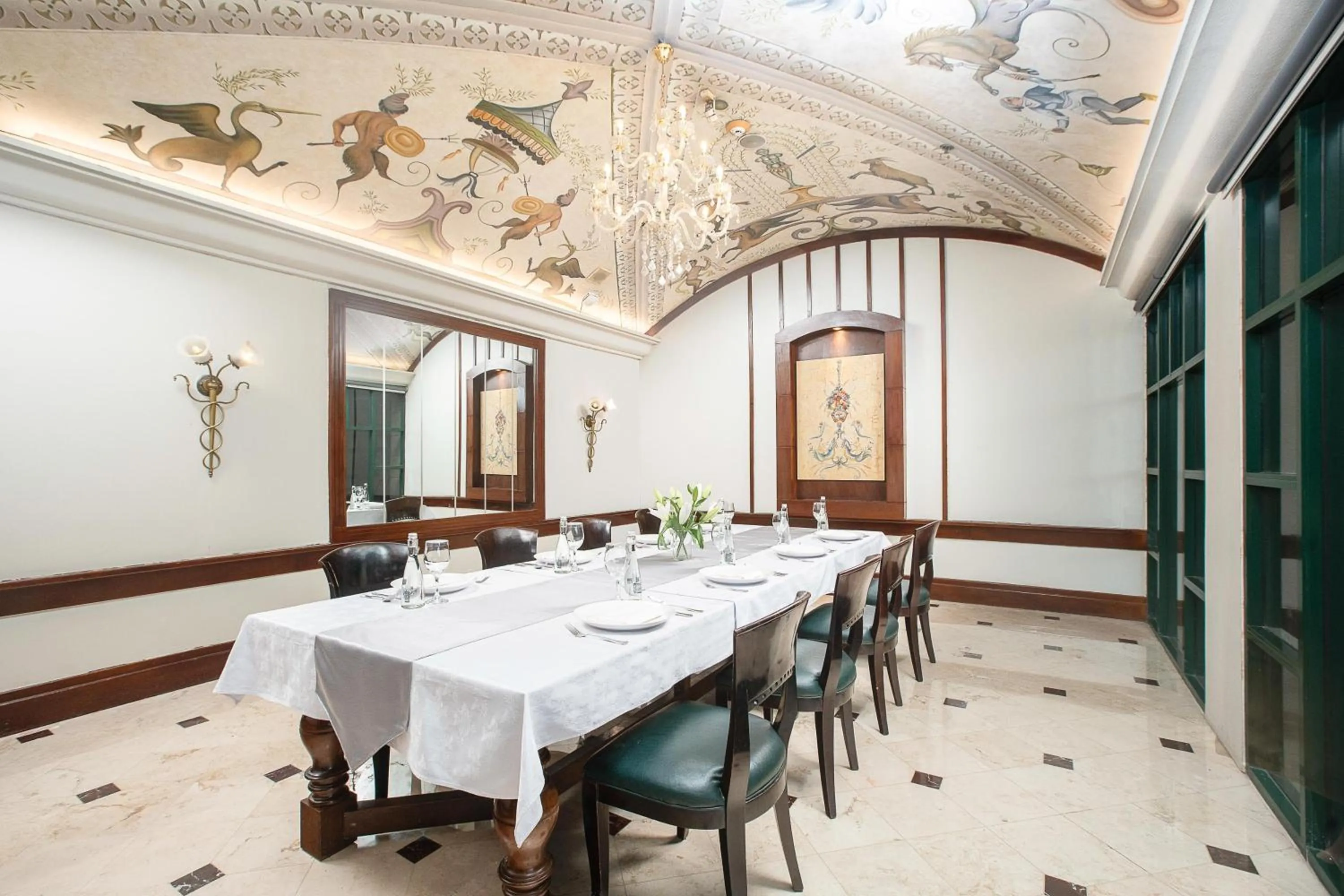 Aryaduta Suite Semanggi