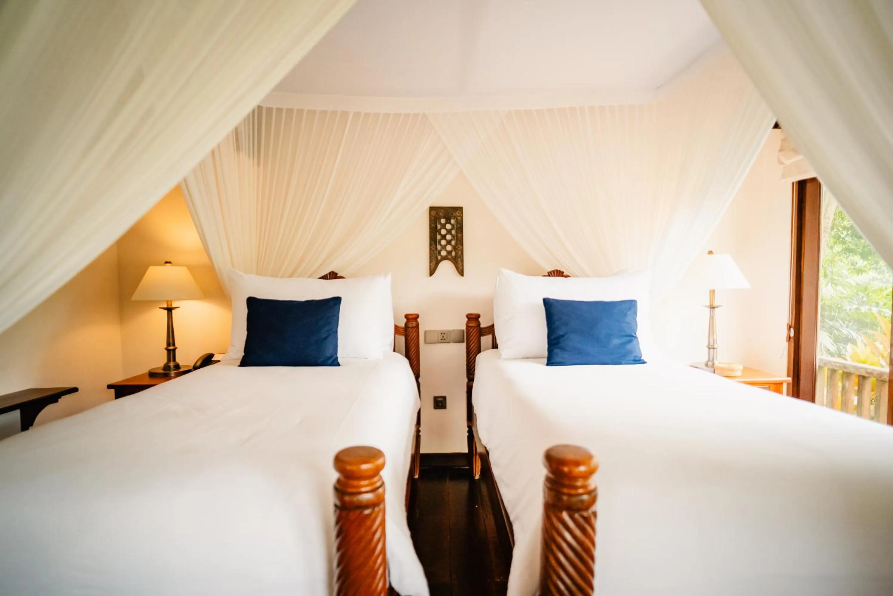 Bedroom, Bed in Ibah