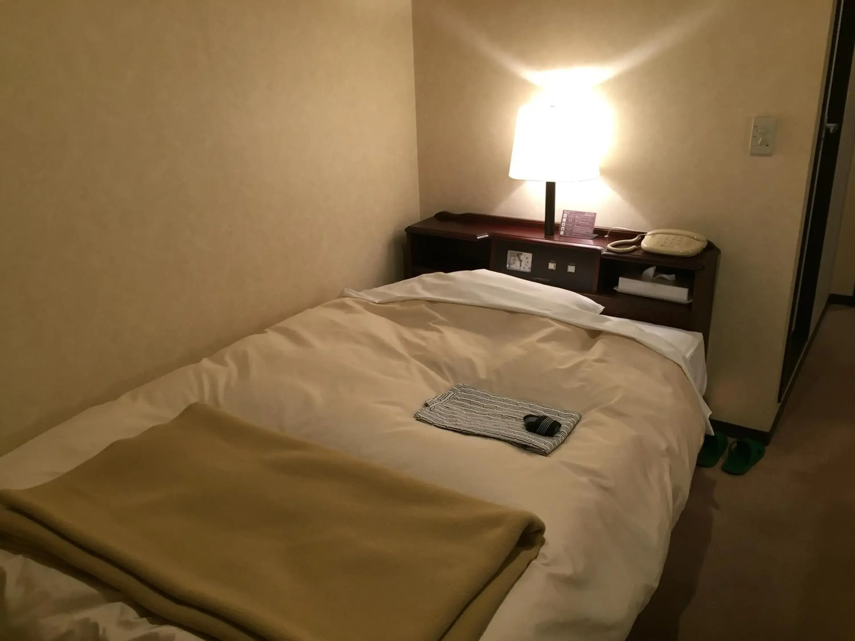 Double Room with Small Double Bed - Non-Smoking in Hotel Crown Hills Kitami Double Room with Small Double Bed - Non-Smoking in Hotel Crown Hills Kitami