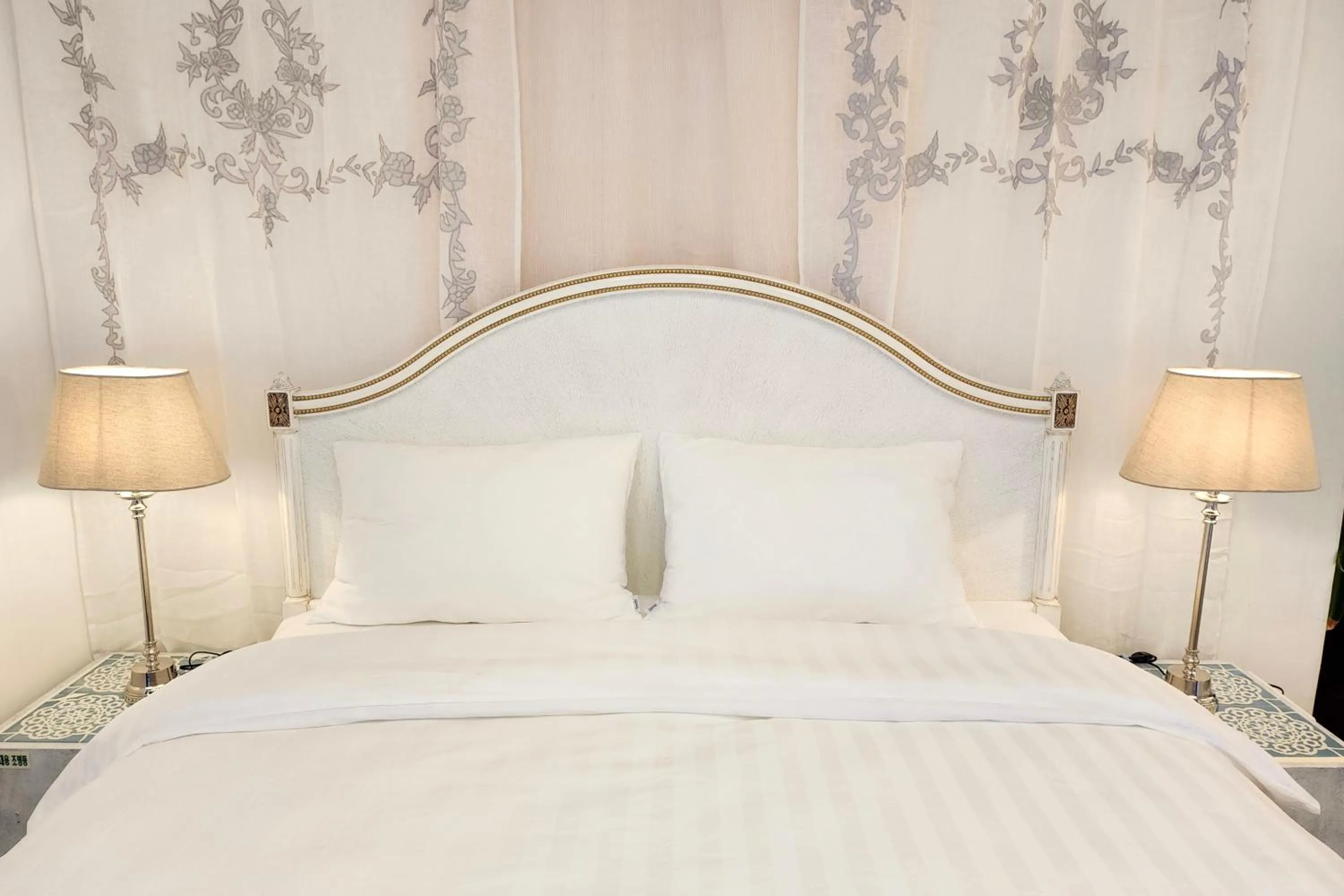 Bed in Palm Tree Villa