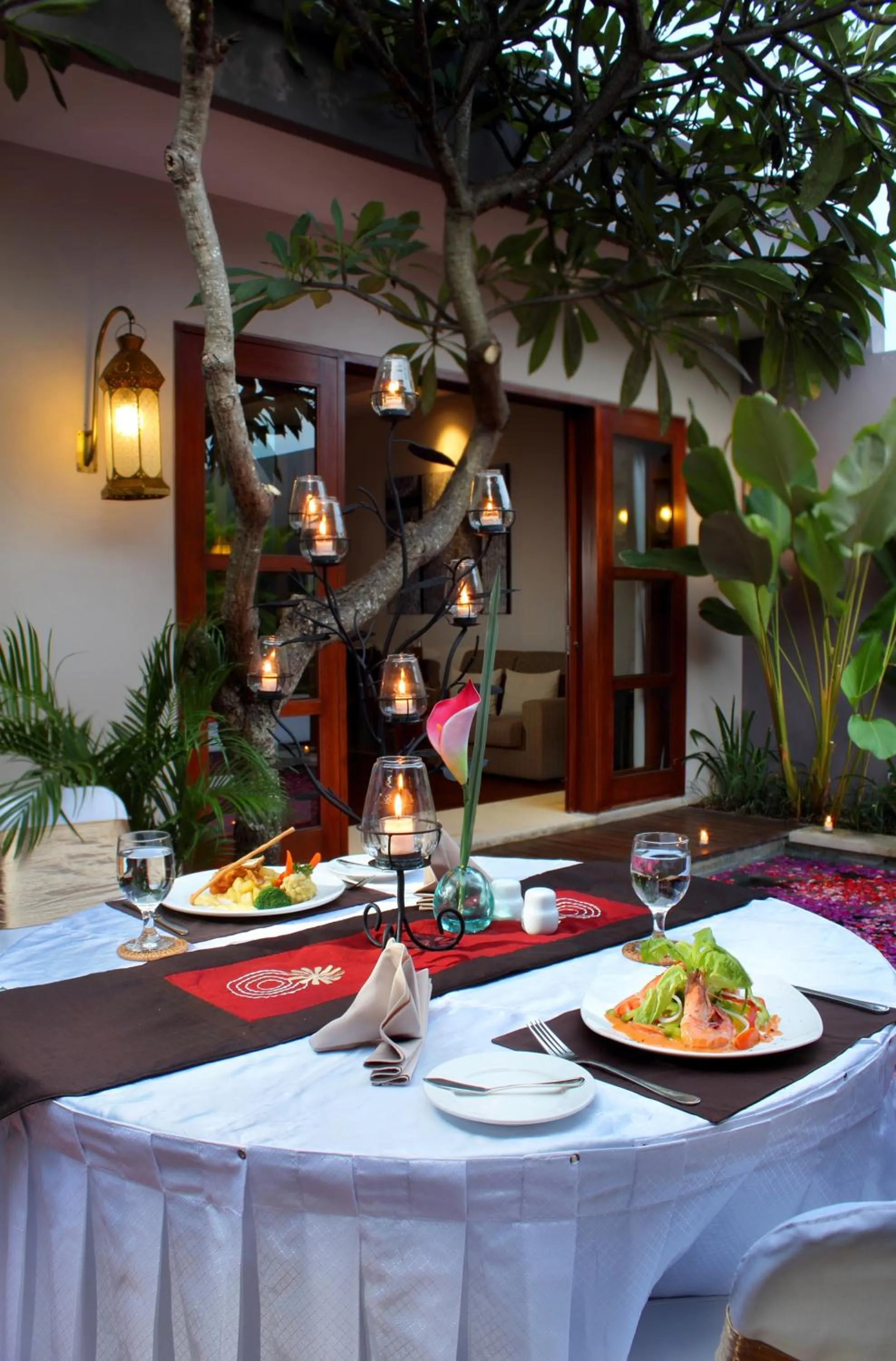 Restaurant/places to eat in Aria Exclusive Villas & SPA