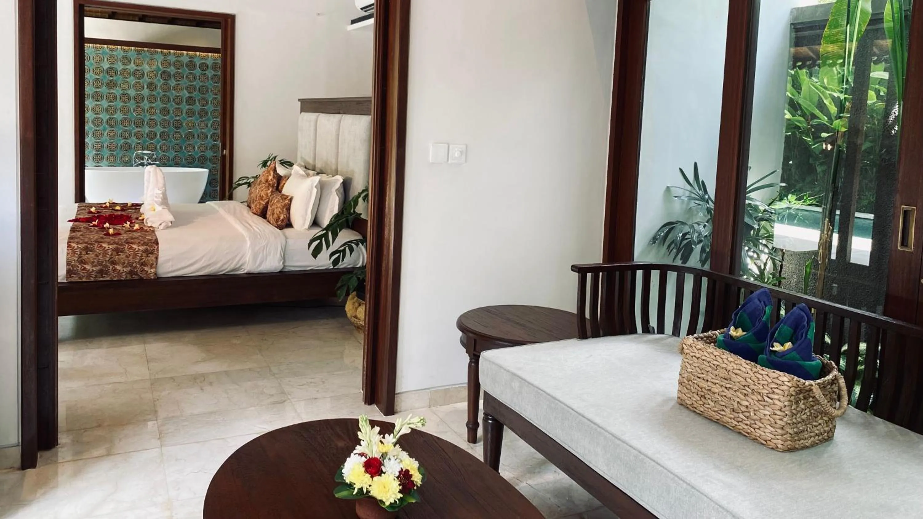 Photo of the whole room, Bed in Aria Exclusive Villas & SPA