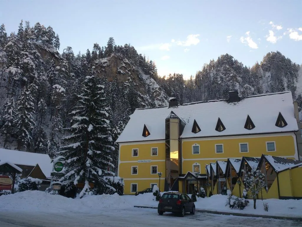 Hotel Bergkristall