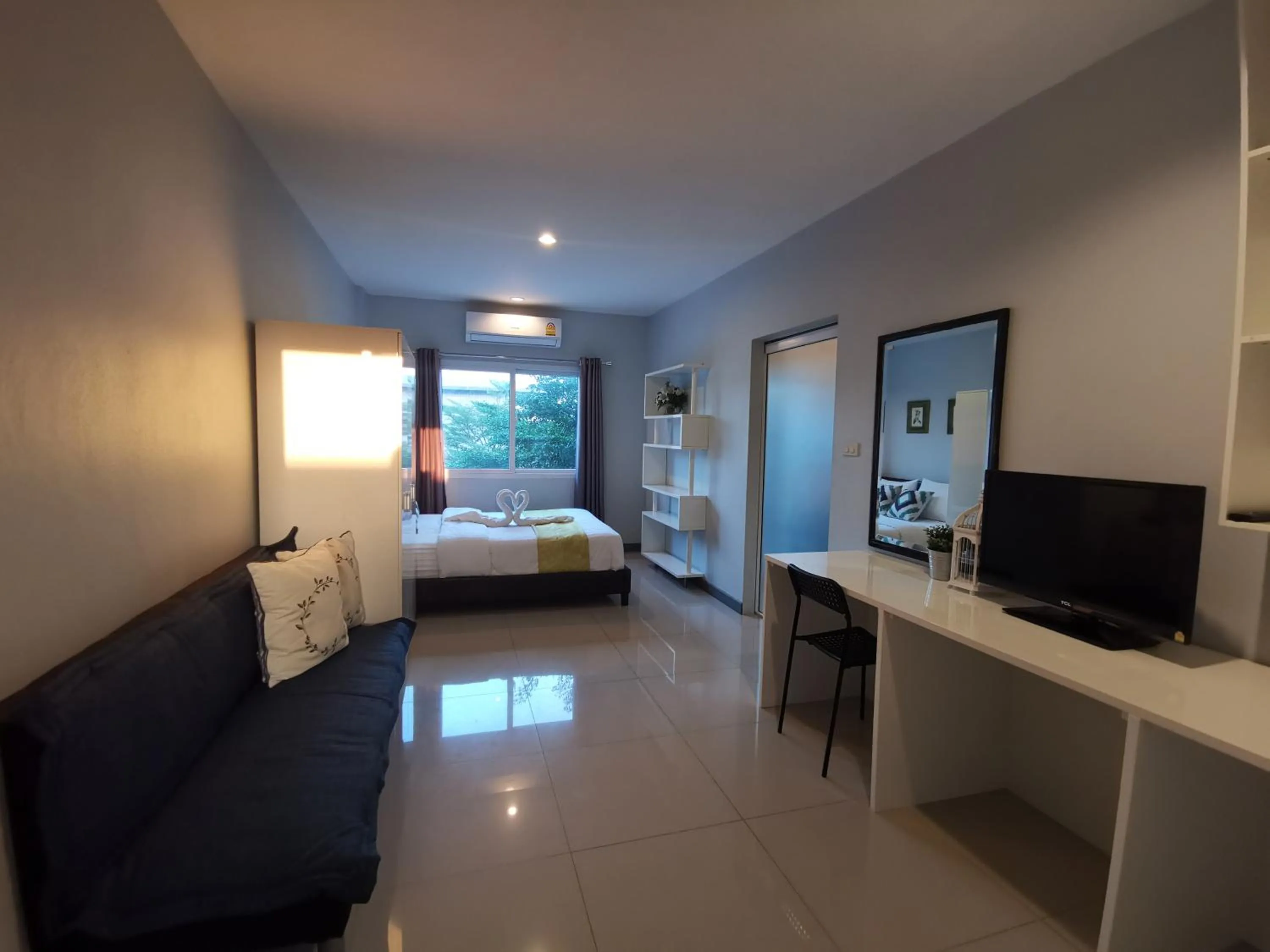 Photo of the whole room, Bed in ibeyond Apartment Romklao Suvarnabhumi