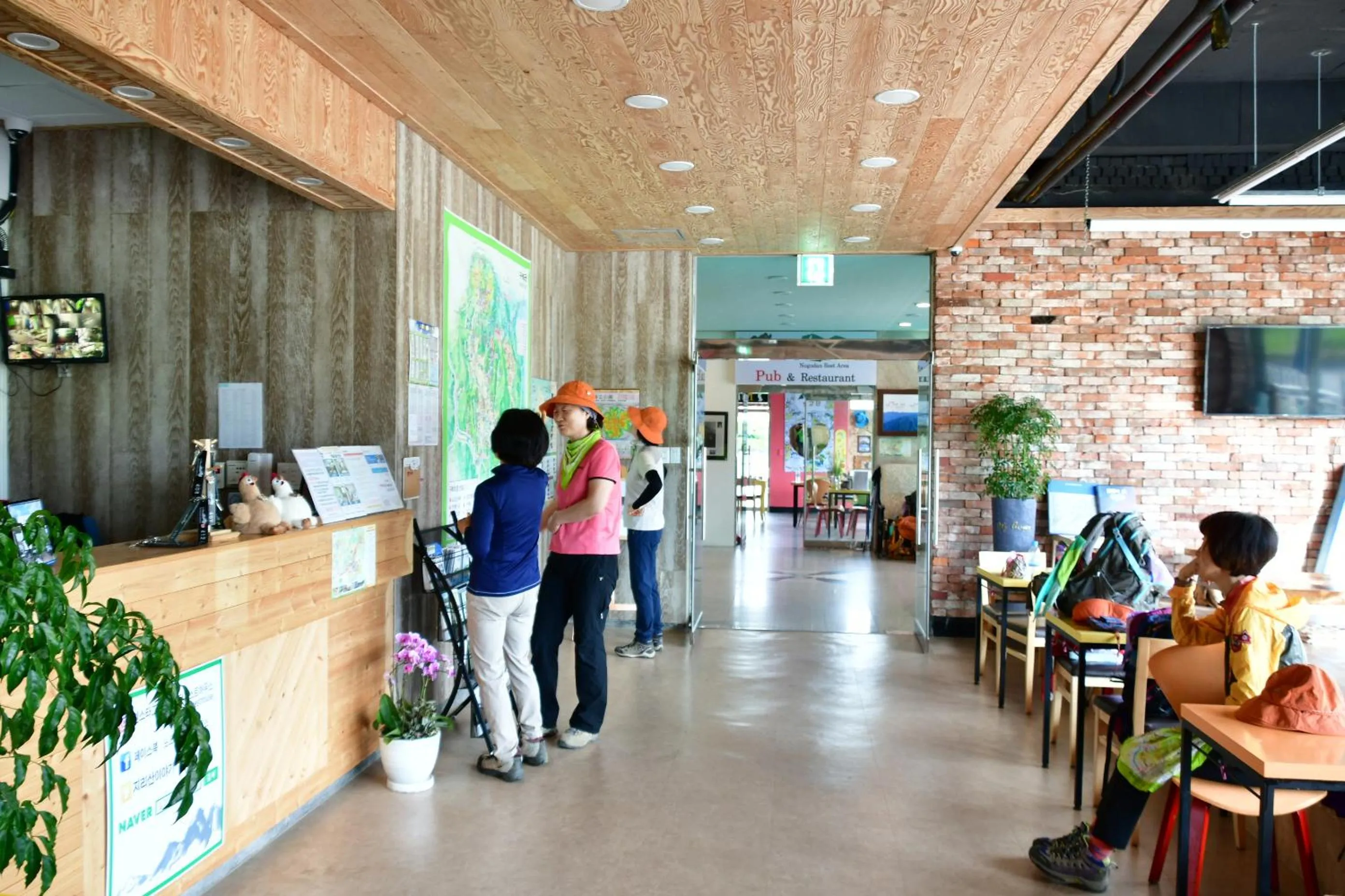 Lobby or reception in Nogodan Guesthouse and Hotel