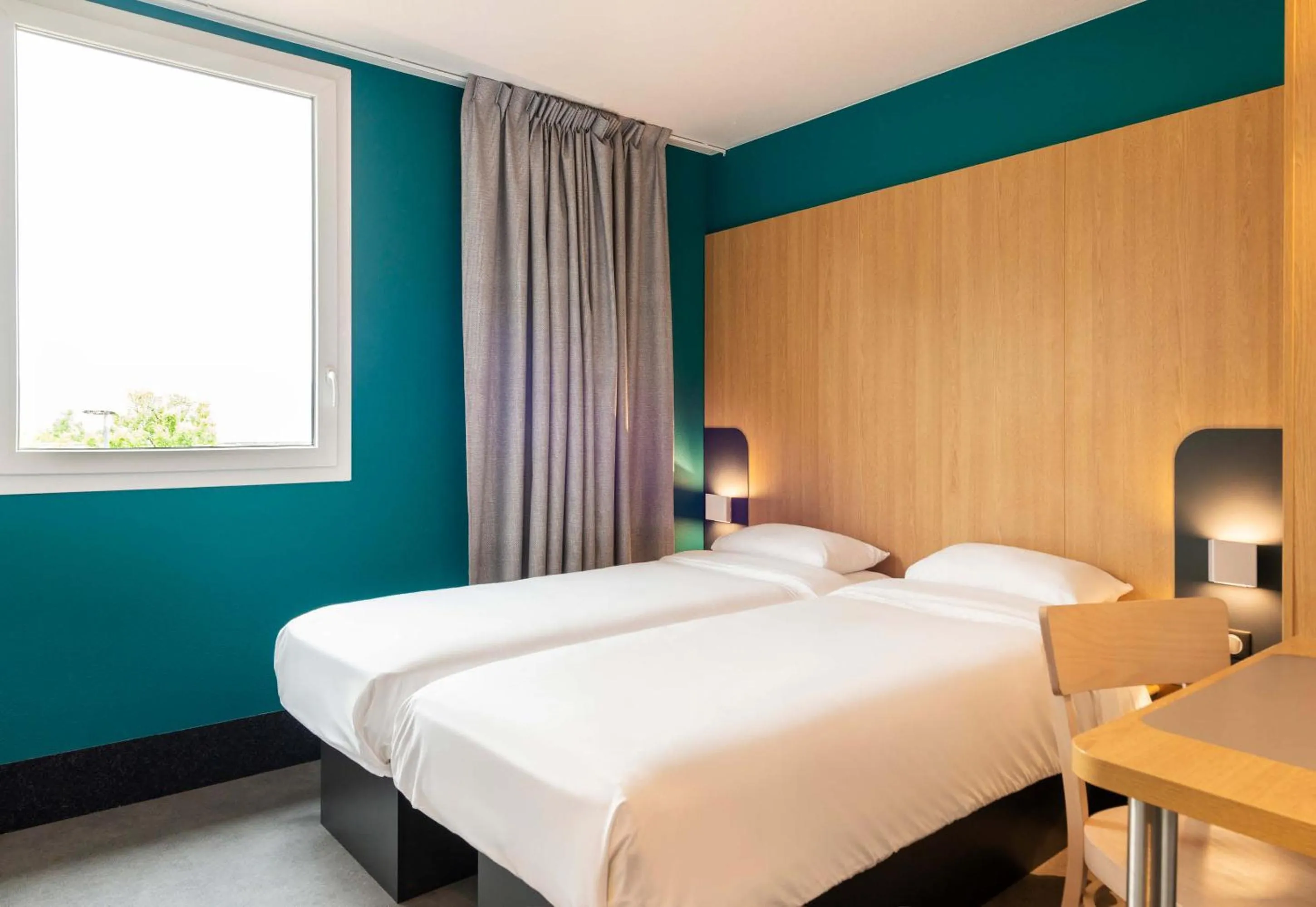 Bedroom, Bed in B&B HOTEL Nantes Savenay