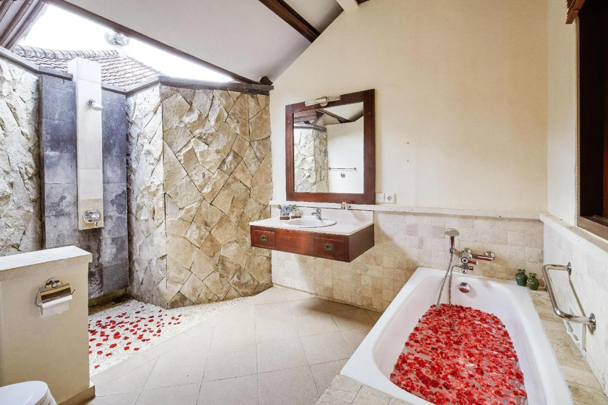 Bathroom in Puri Bagus Candidasa