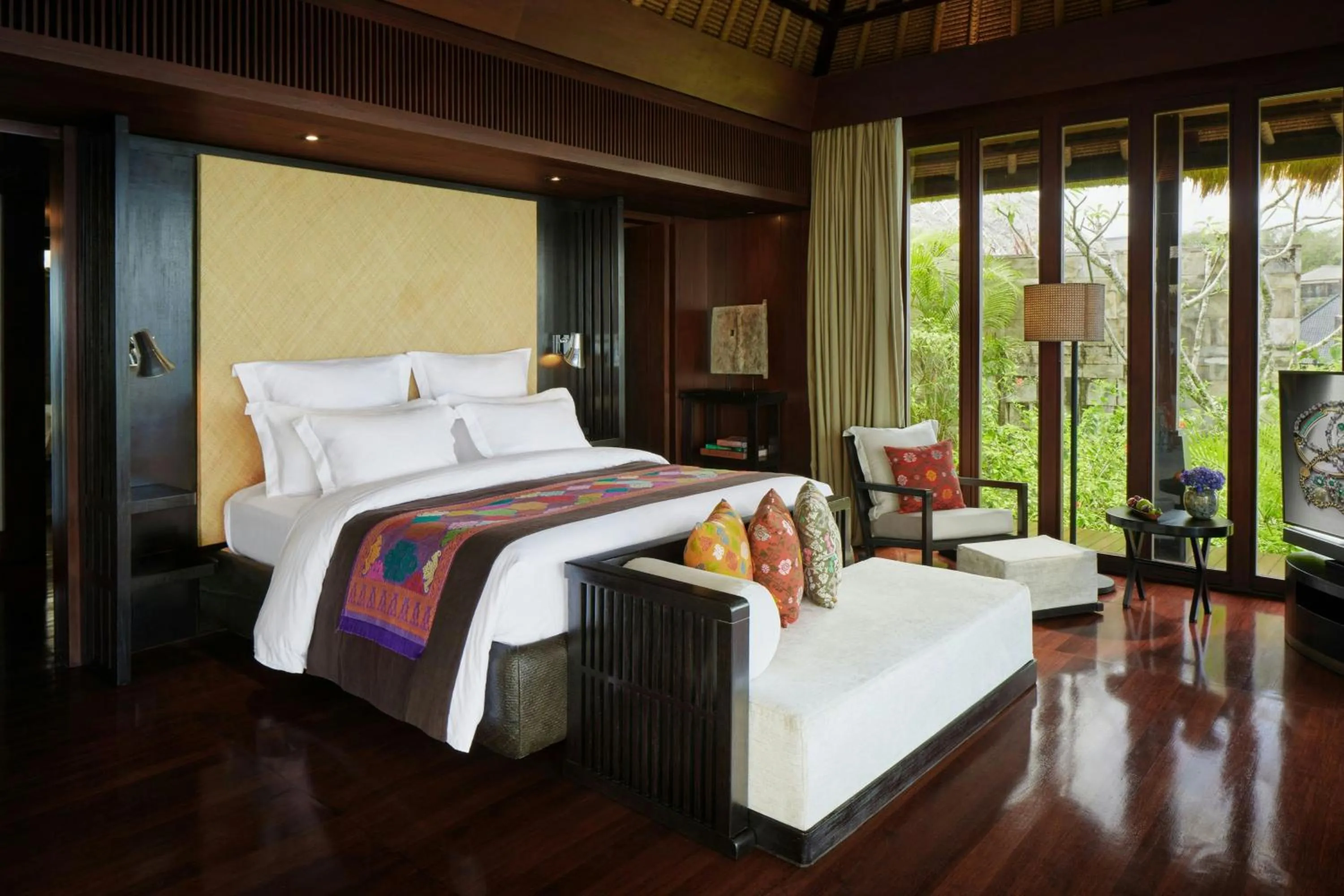 Bedroom, Bed in Bvlgari Resort Bali