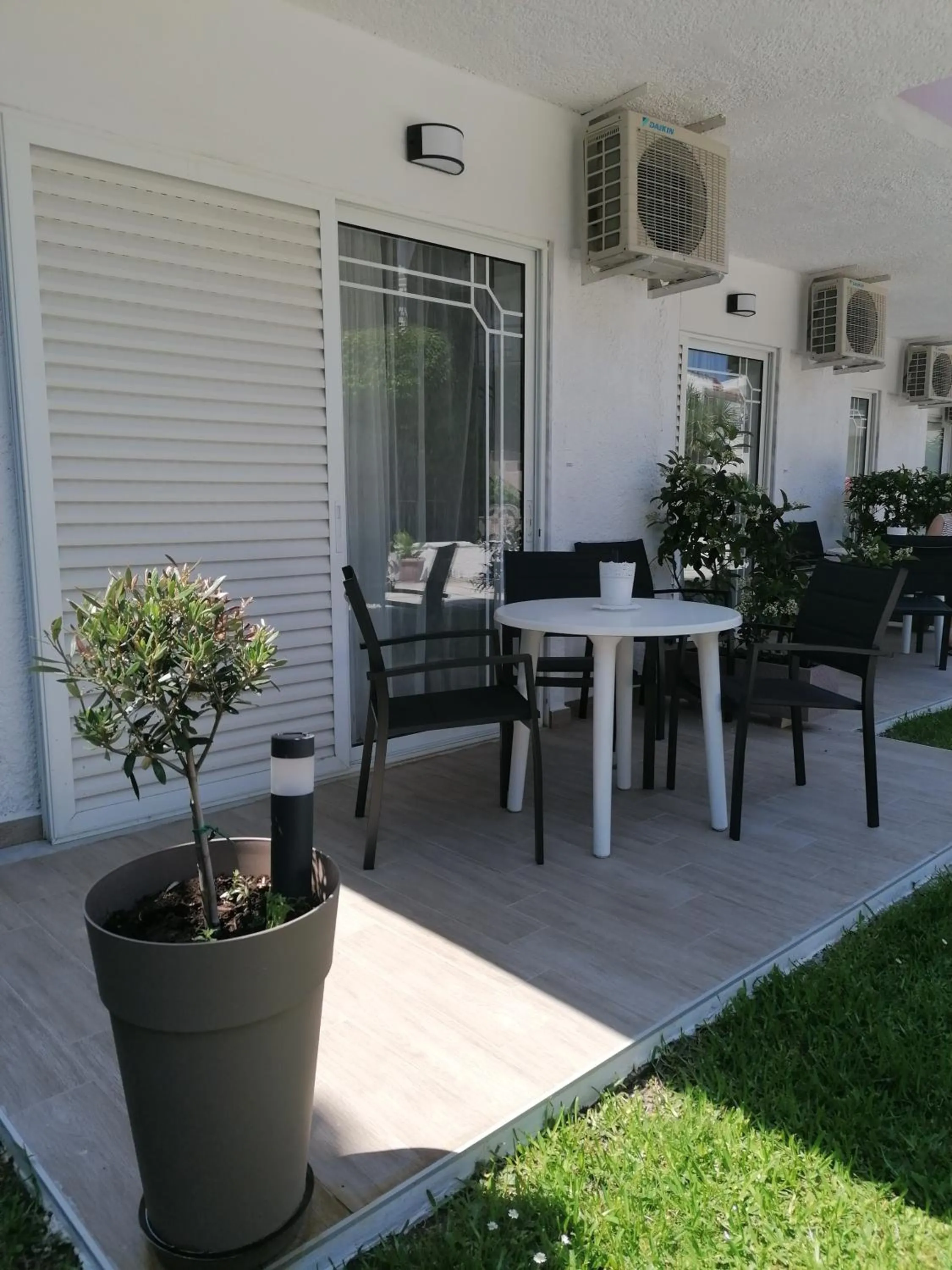 Christina Apartments