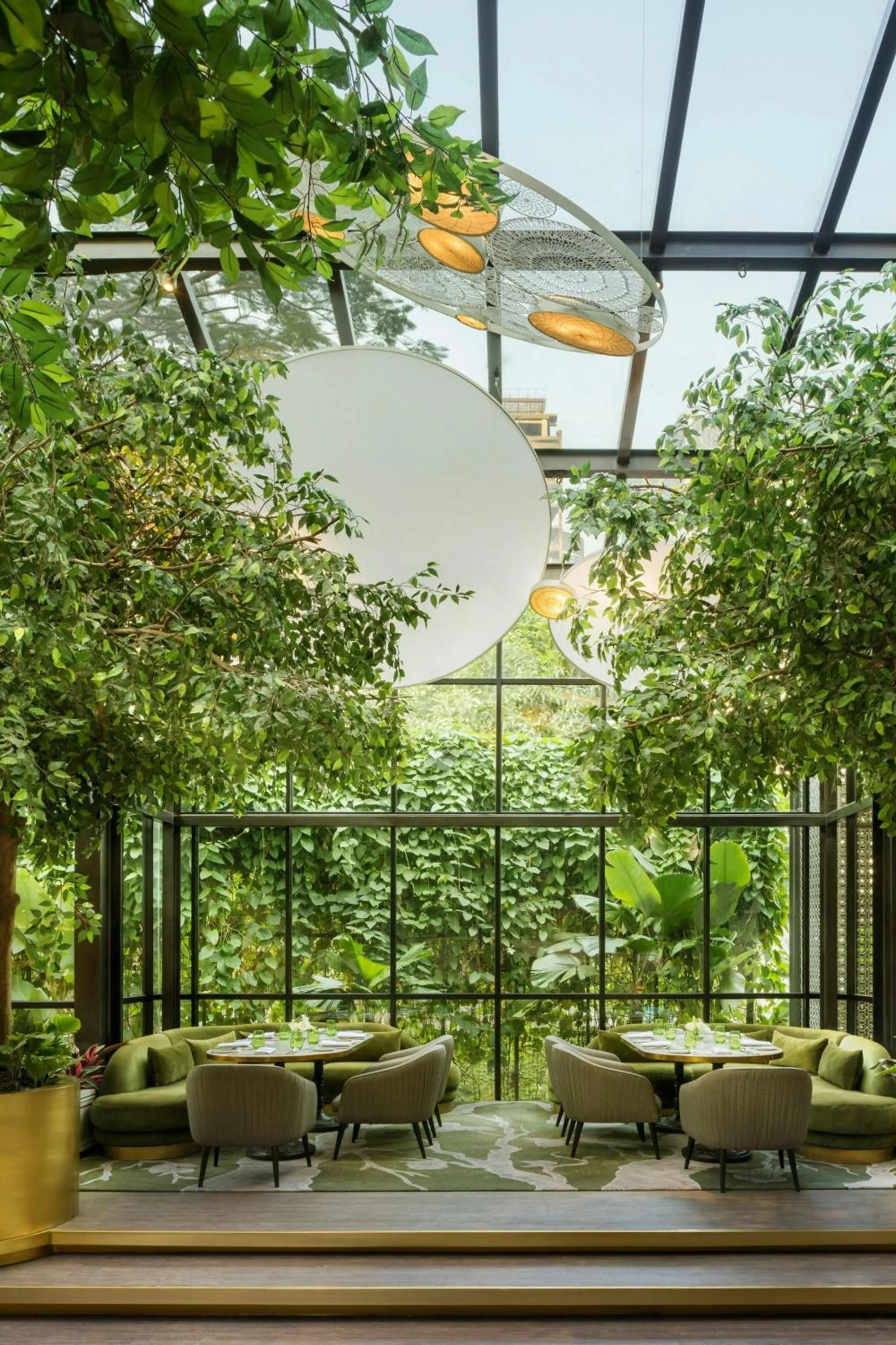 Restaurant/places to eat in JW Marriott Hotel Surabaya