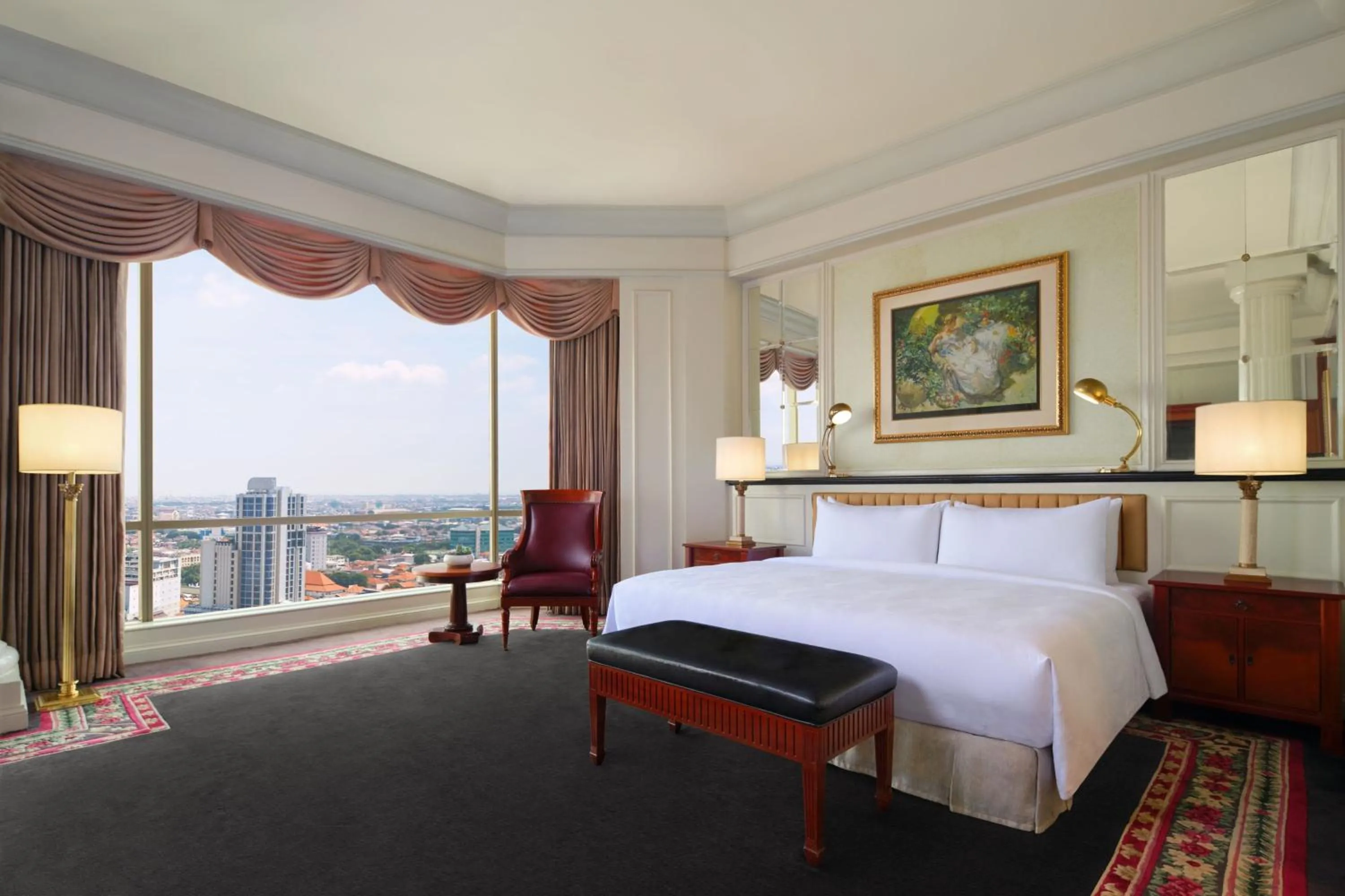 Photo of the whole room, Bed in JW Marriott Hotel Surabaya