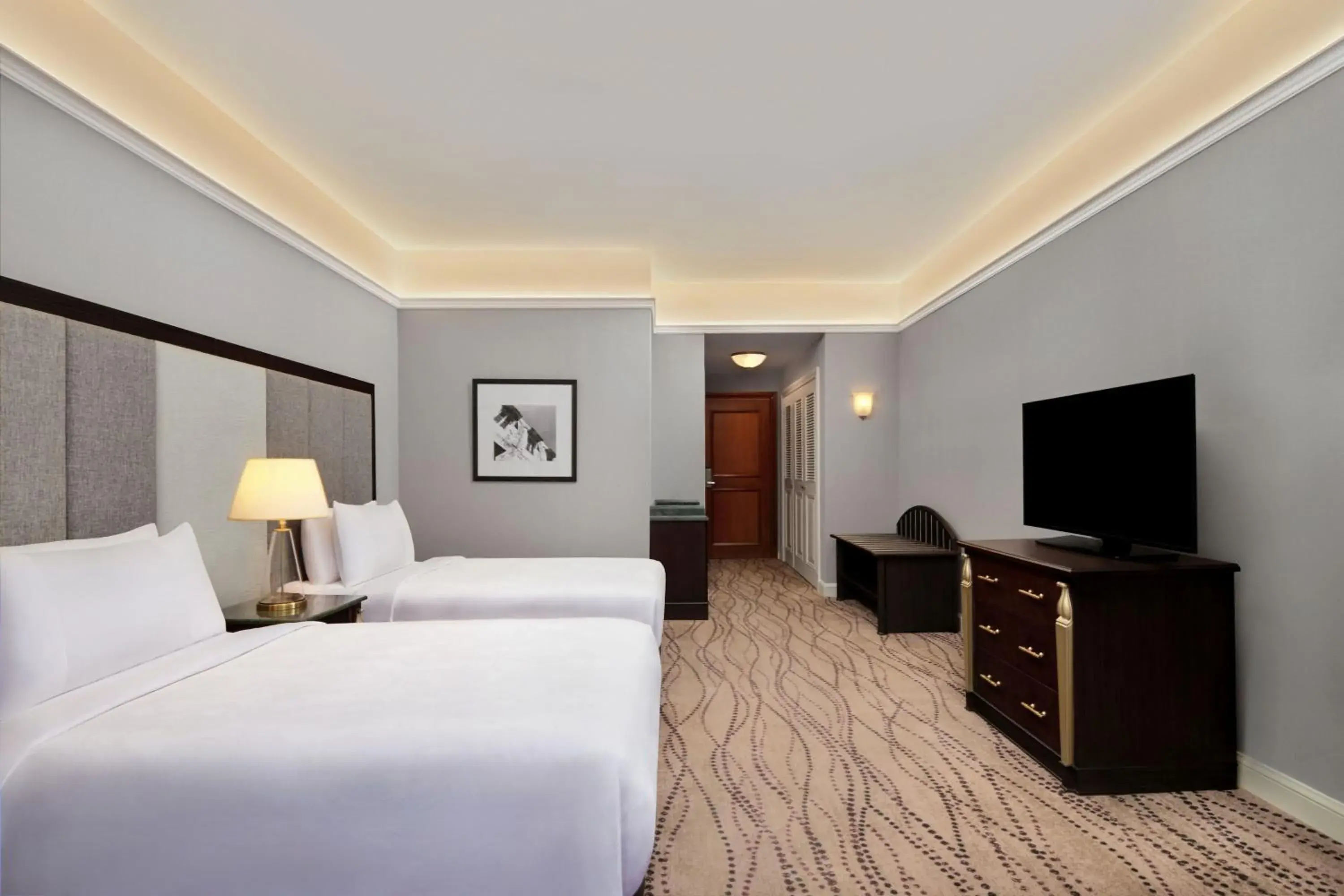 Twin Room with City View in JW Marriott Hotel Surabaya Twin Room with City View in JW Marriott Hotel Surabaya