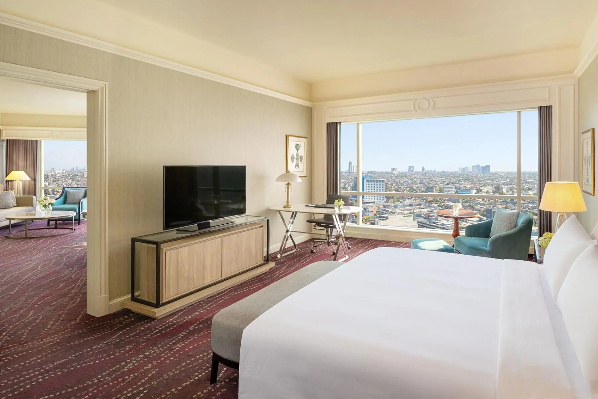 Bedroom, Bed in JW Marriott Hotel Surabaya