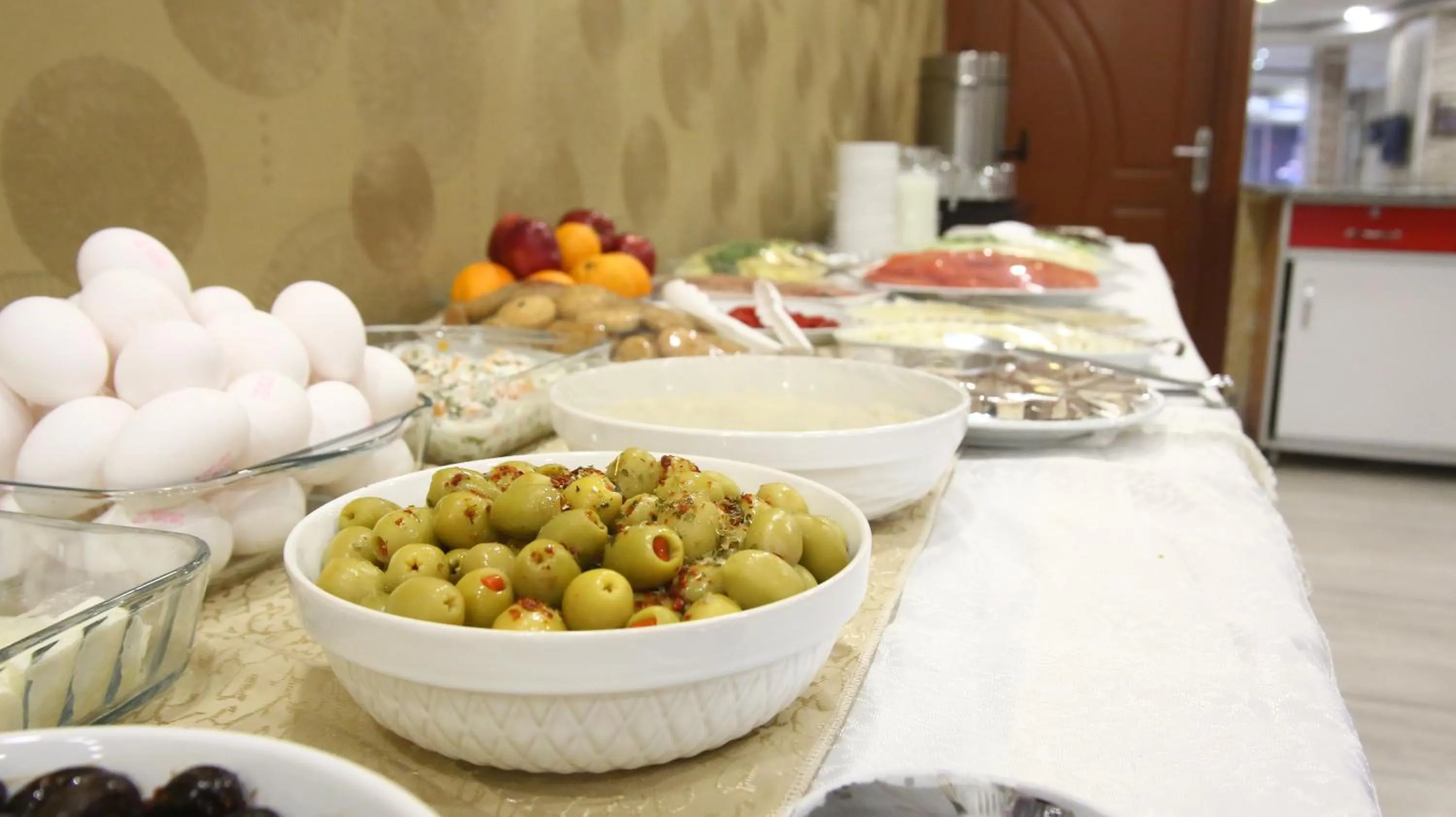 Breakfast in Fly Hotel