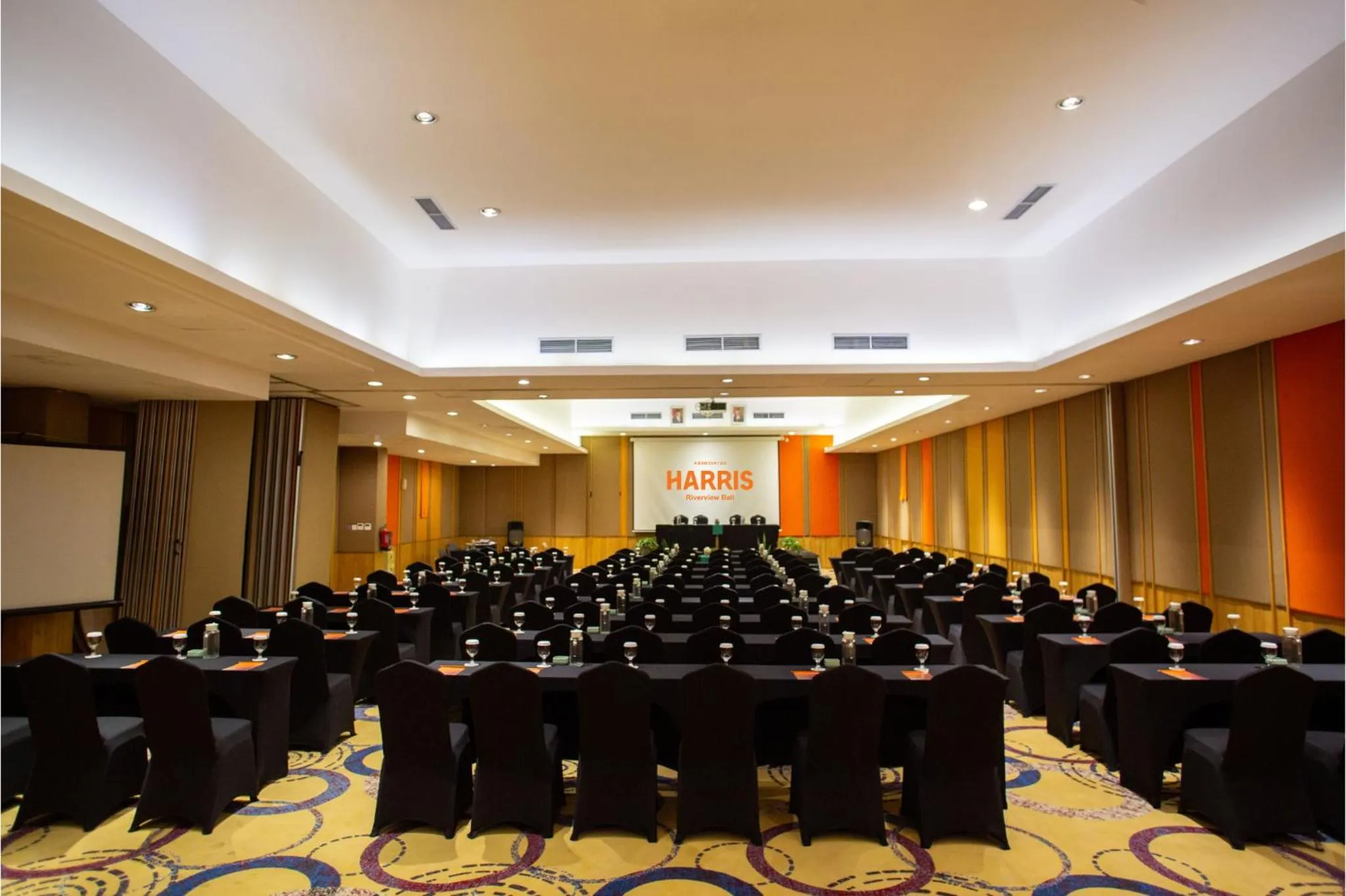 Meeting/conference room in HARRIS Hotel & Residences Riverview Kuta, Bali