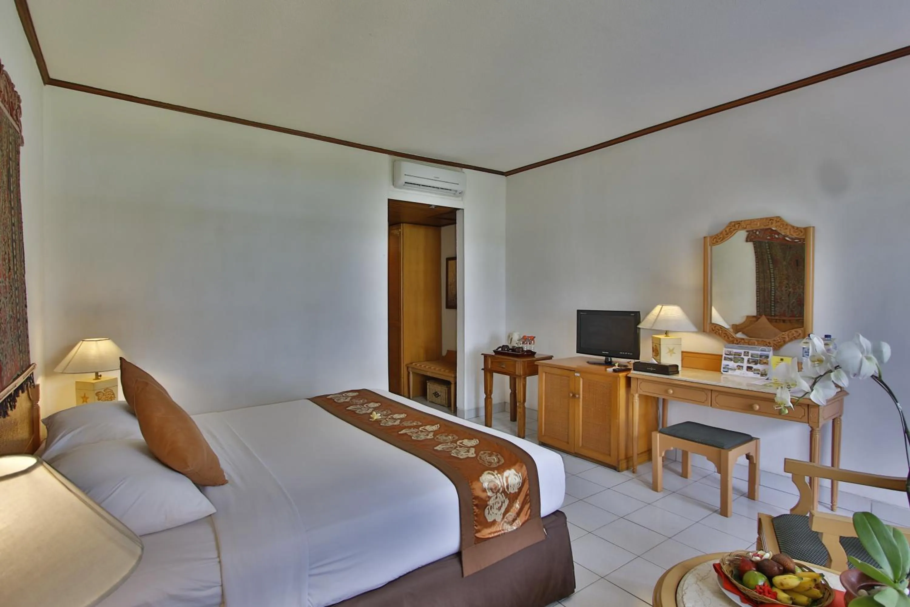 Bed in Jayakarta Hotel Lombok