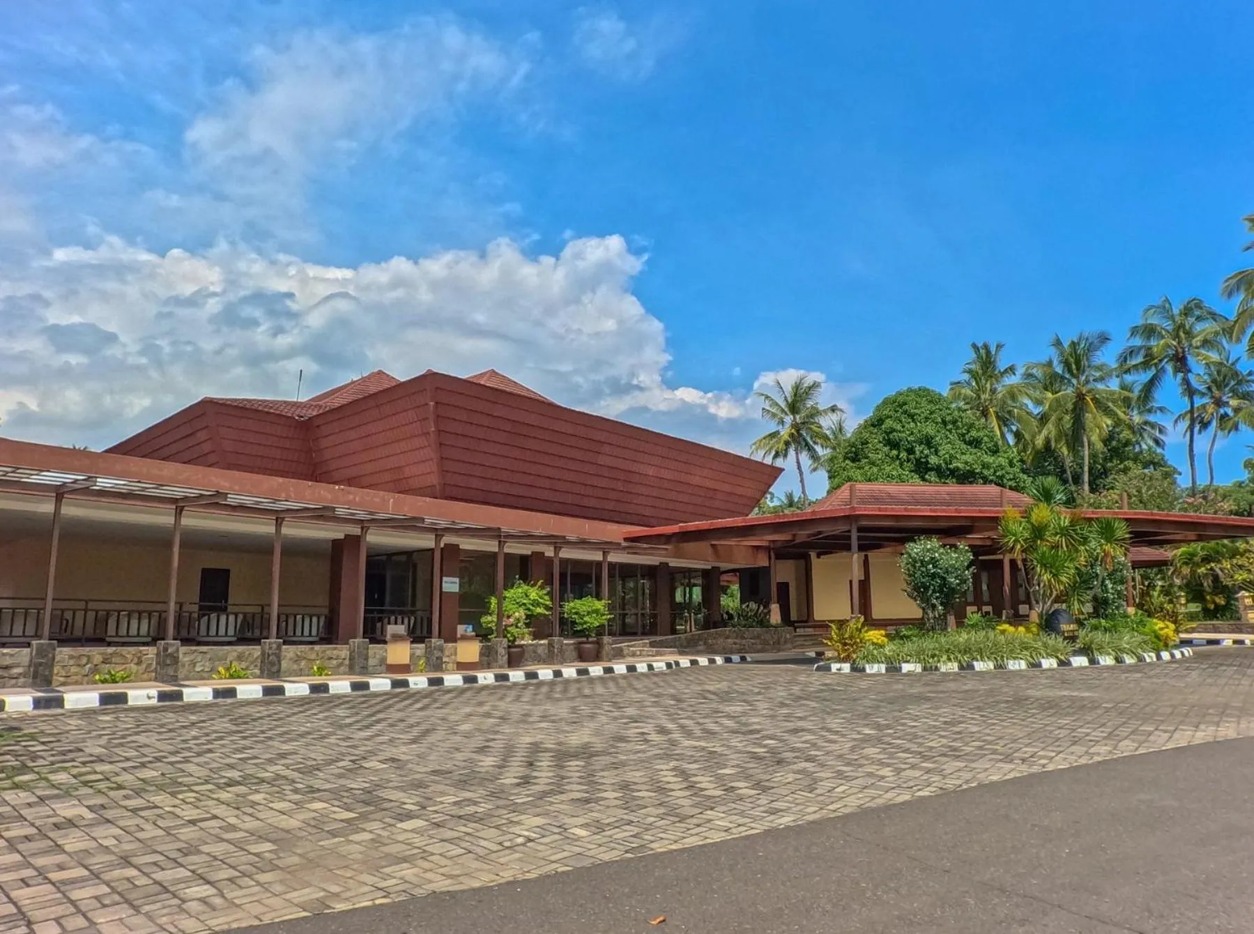 Property building in Merumatta Senggigi Lombok