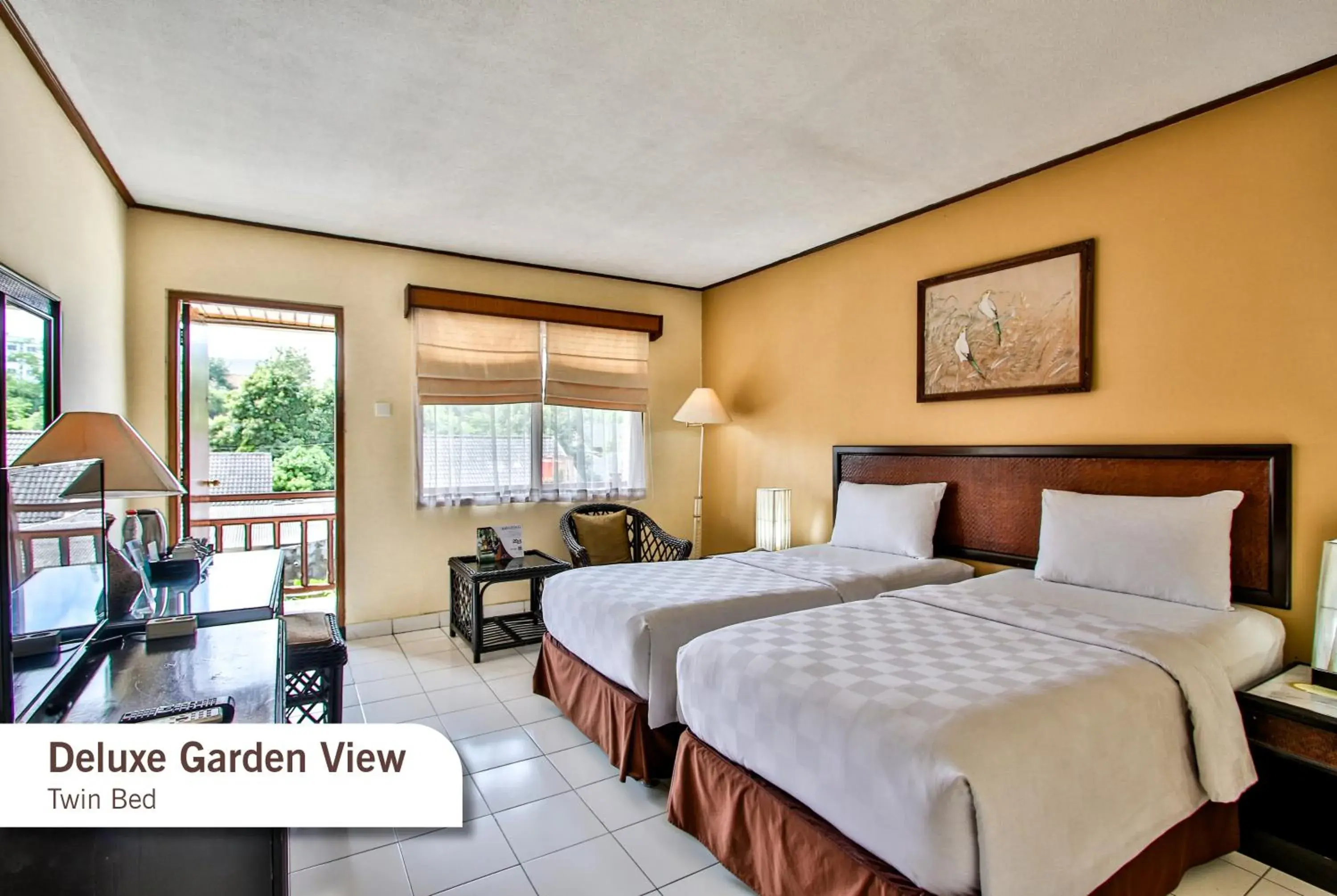 Deluxe Twin Room with Garden View in The Jayakarta Yogyakarta Hotel & Spa Deluxe Twin Room with Garden View in The Jayakarta Yogyakarta Hotel & Spa