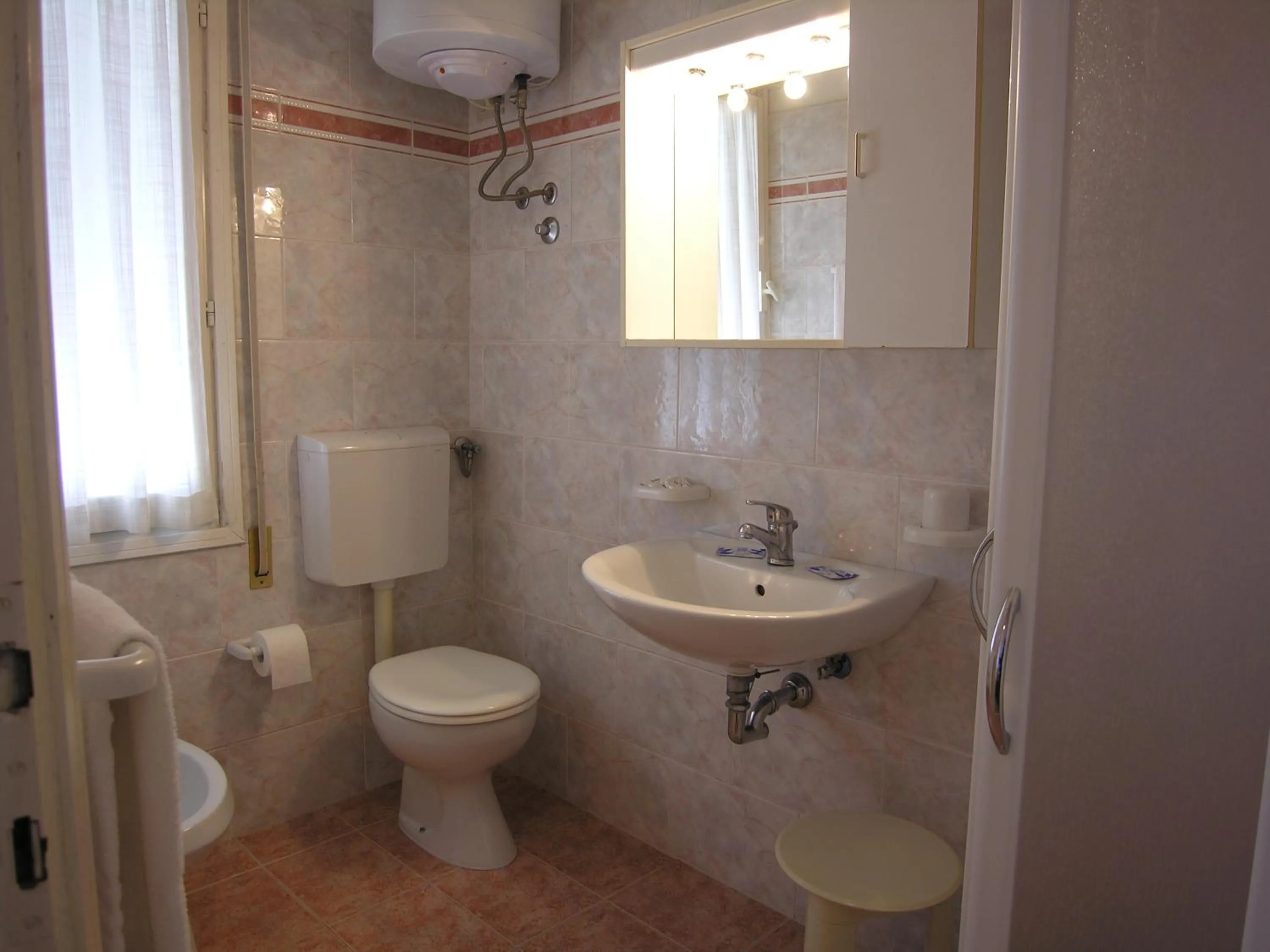 Bathroom in Hotel Garni Tahiti