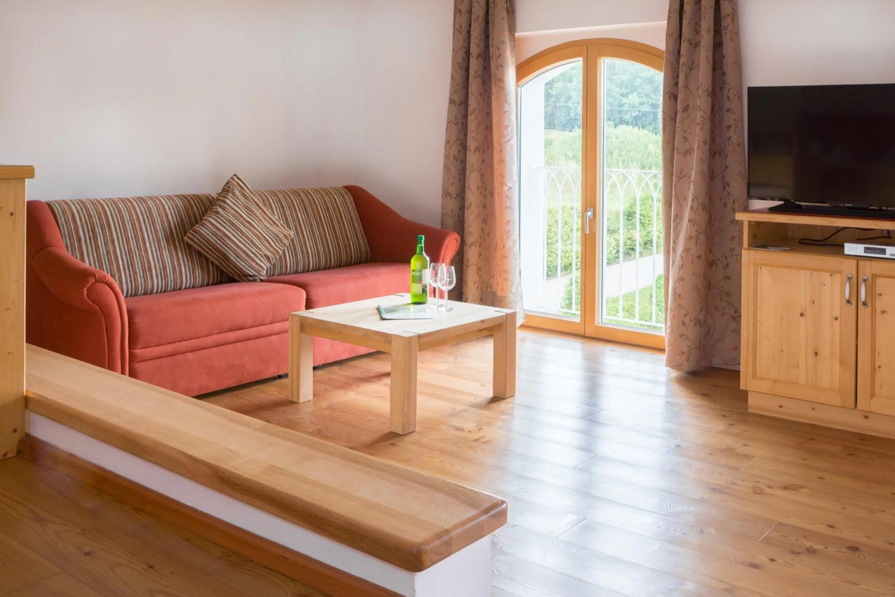 Apartment with Garden View - single occupancy in Waldbothgut